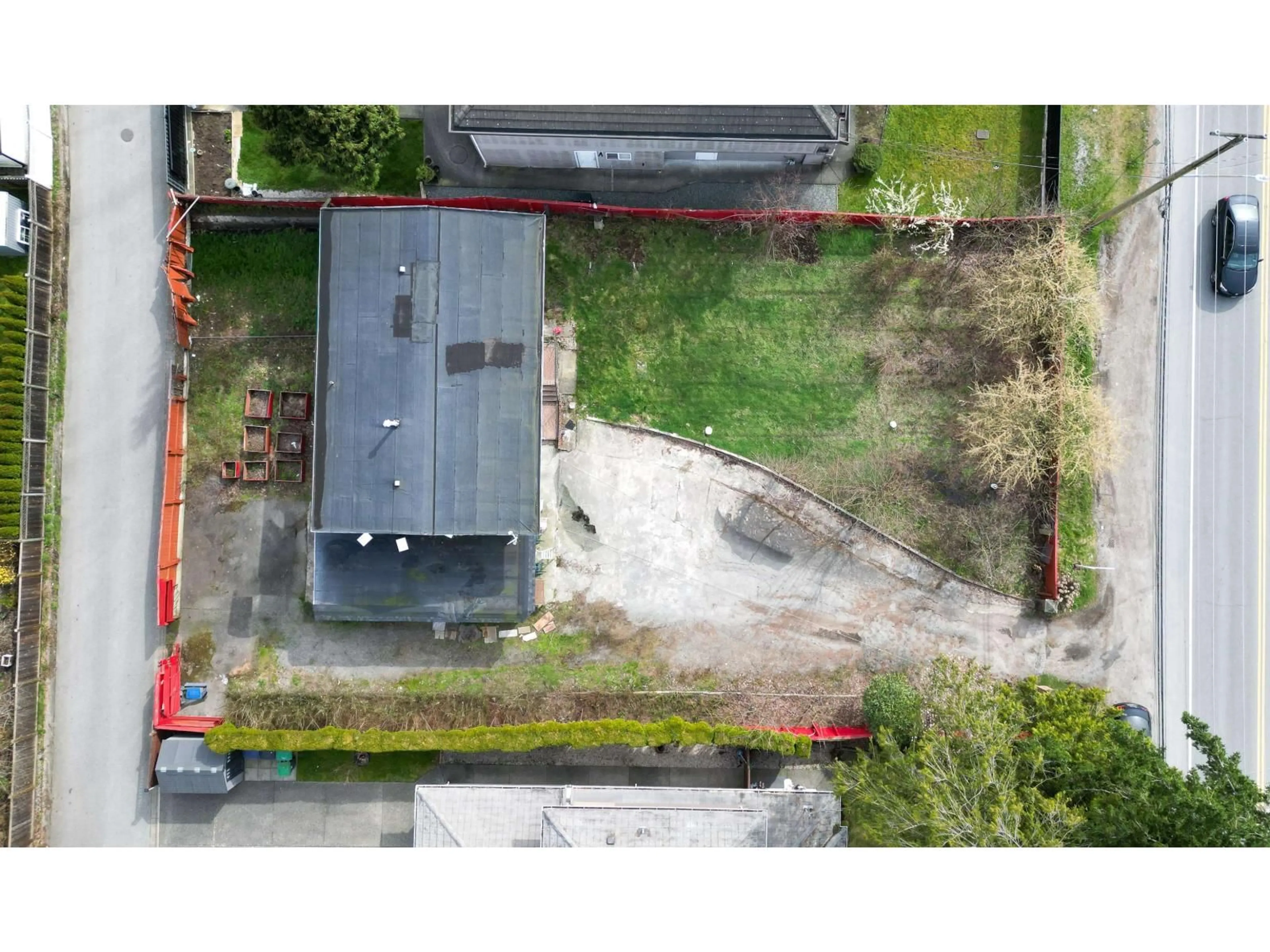 A pic from outside/outdoor area/front of a property/back of a property/a pic from drone, street for 9032 156 STREET, Surrey British Columbia V3R5Y8