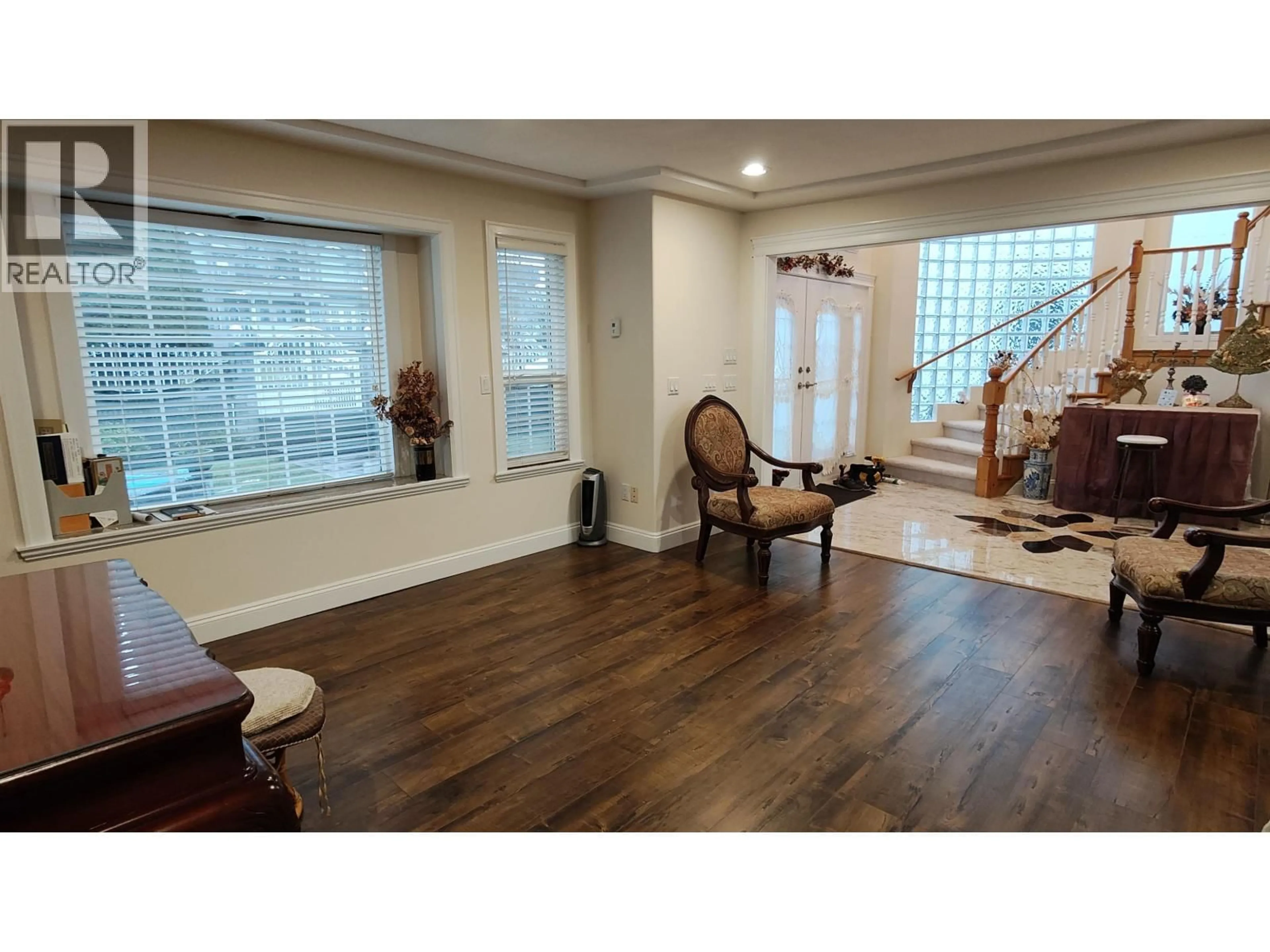 Unknown for 8675 ARMSTRONG AVENUE, Burnaby British Columbia V3N2H4