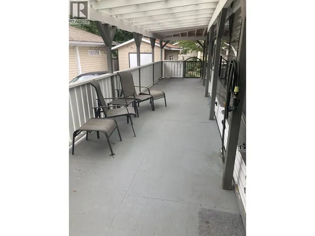 247 TOMAHAWK AVENUE, West Vancouver 5