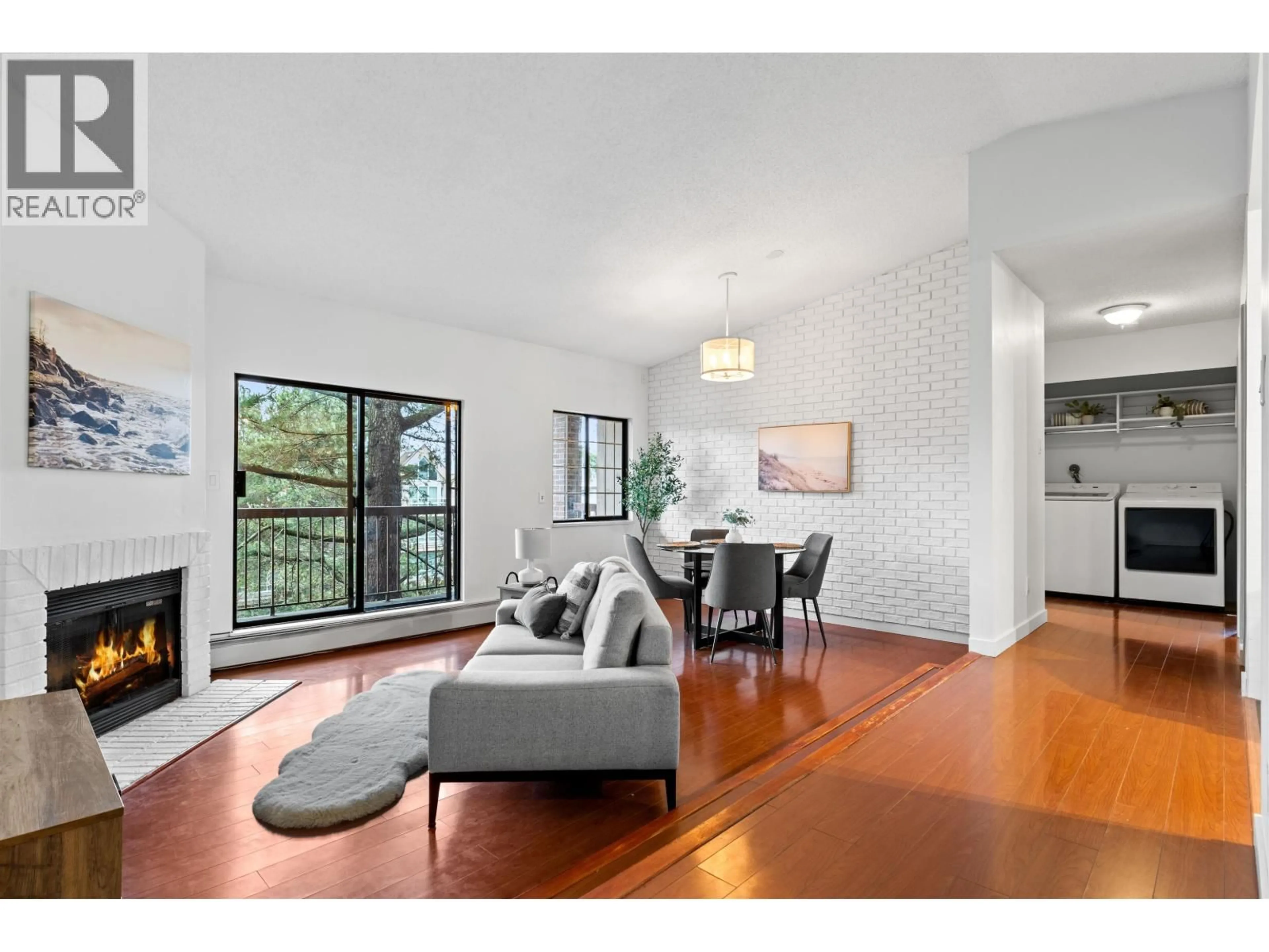 Living room with furniture, unknown for 340 - 8500 ACKROYD DRIVE, Richmond British Columbia V6X3H8