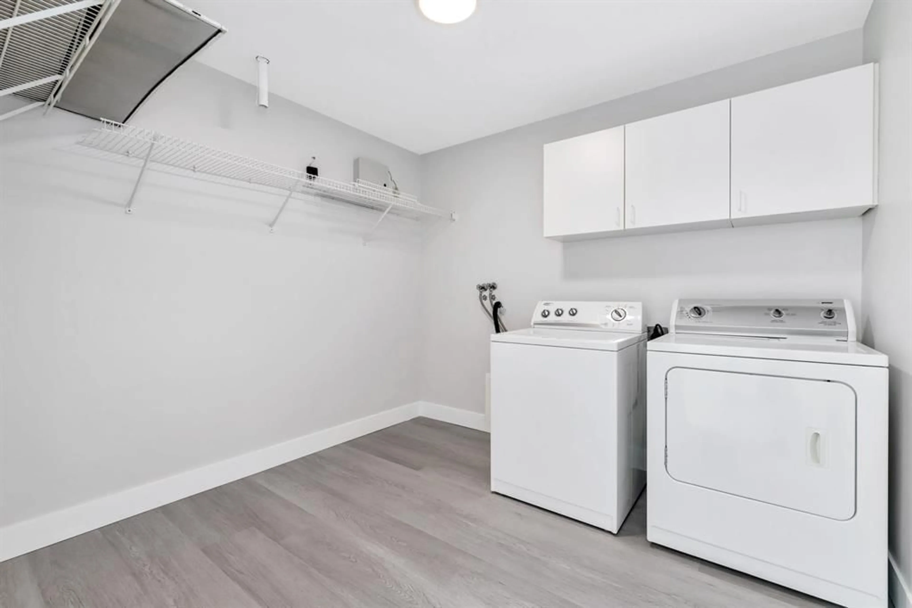 Laundry room for 310 - 14965 MARINE DRIVE, White Rock British Columbia V4B1C3