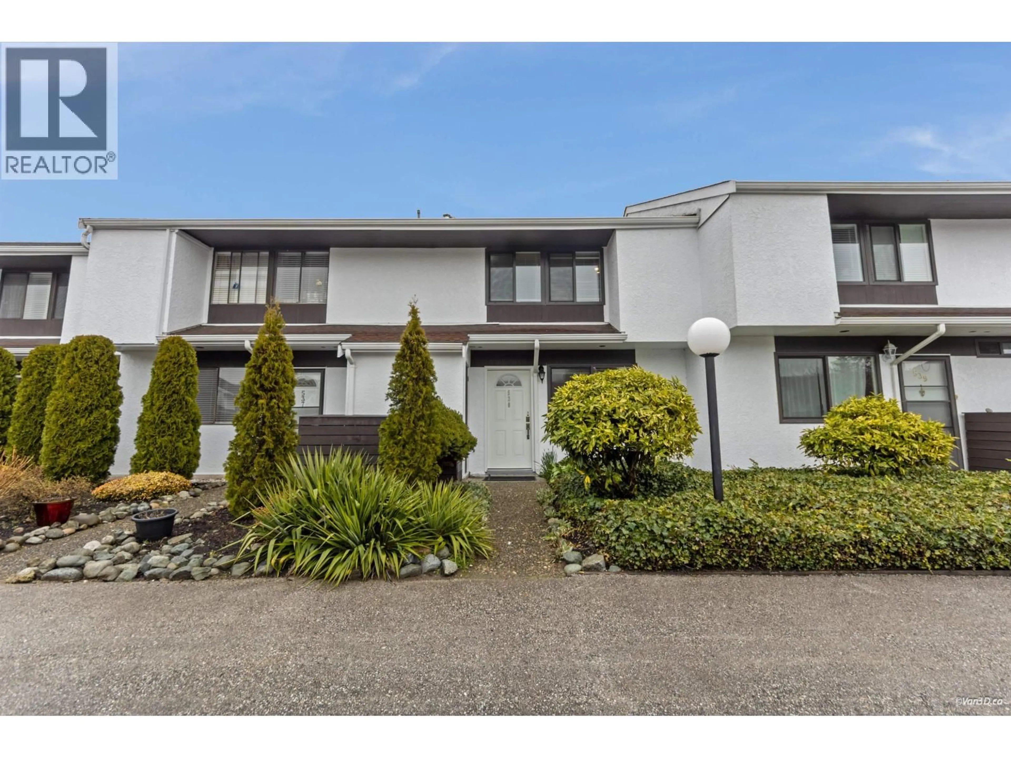 A pic from outside/outdoor area/front of a property/back of a property/a pic from drone, street for 538 - 9651 GLENDOWER DRIVE, Richmond British Columbia V7A2Y6