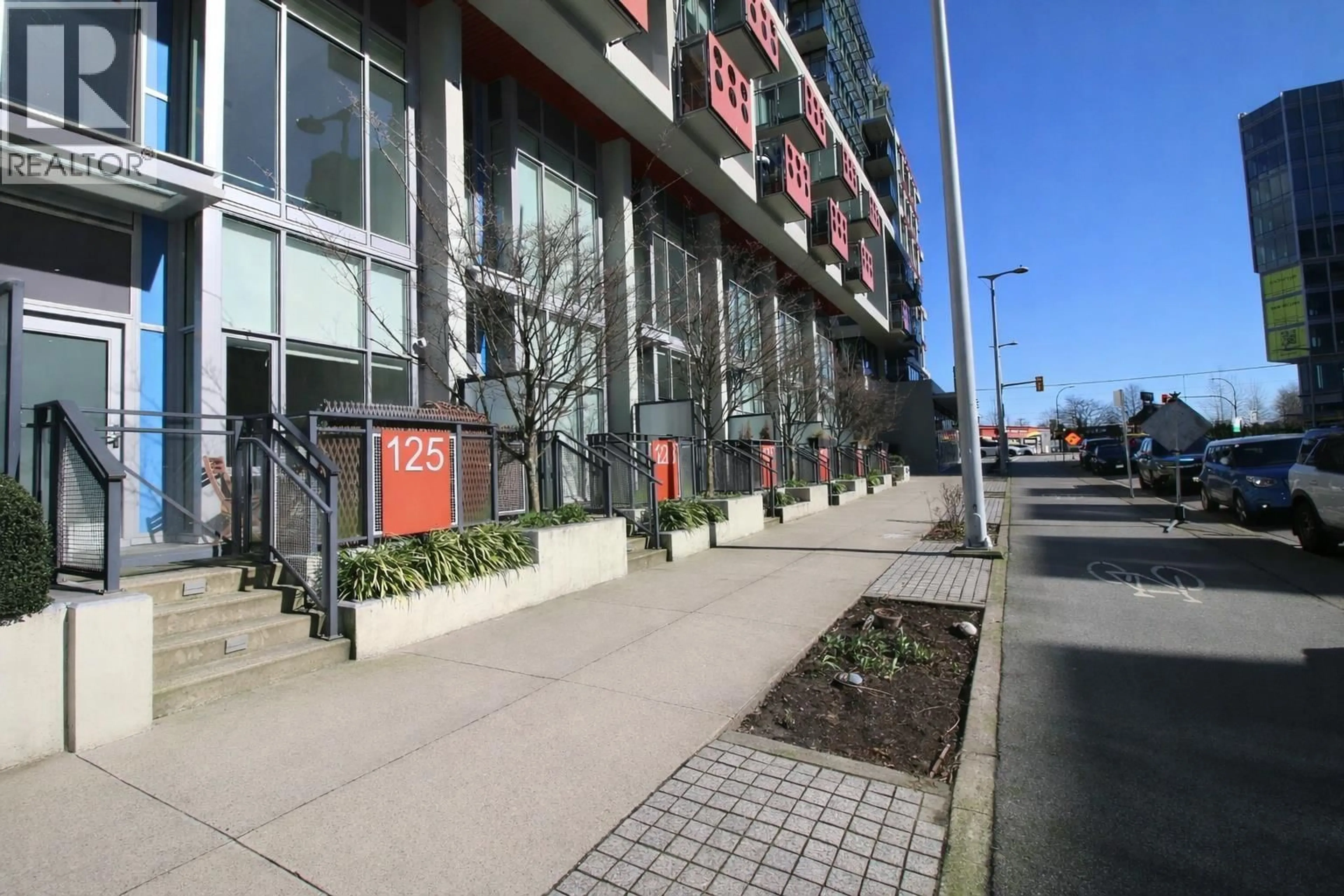 Patio, street for 125 1ST AVENUE, Vancouver British Columbia V6A0E8