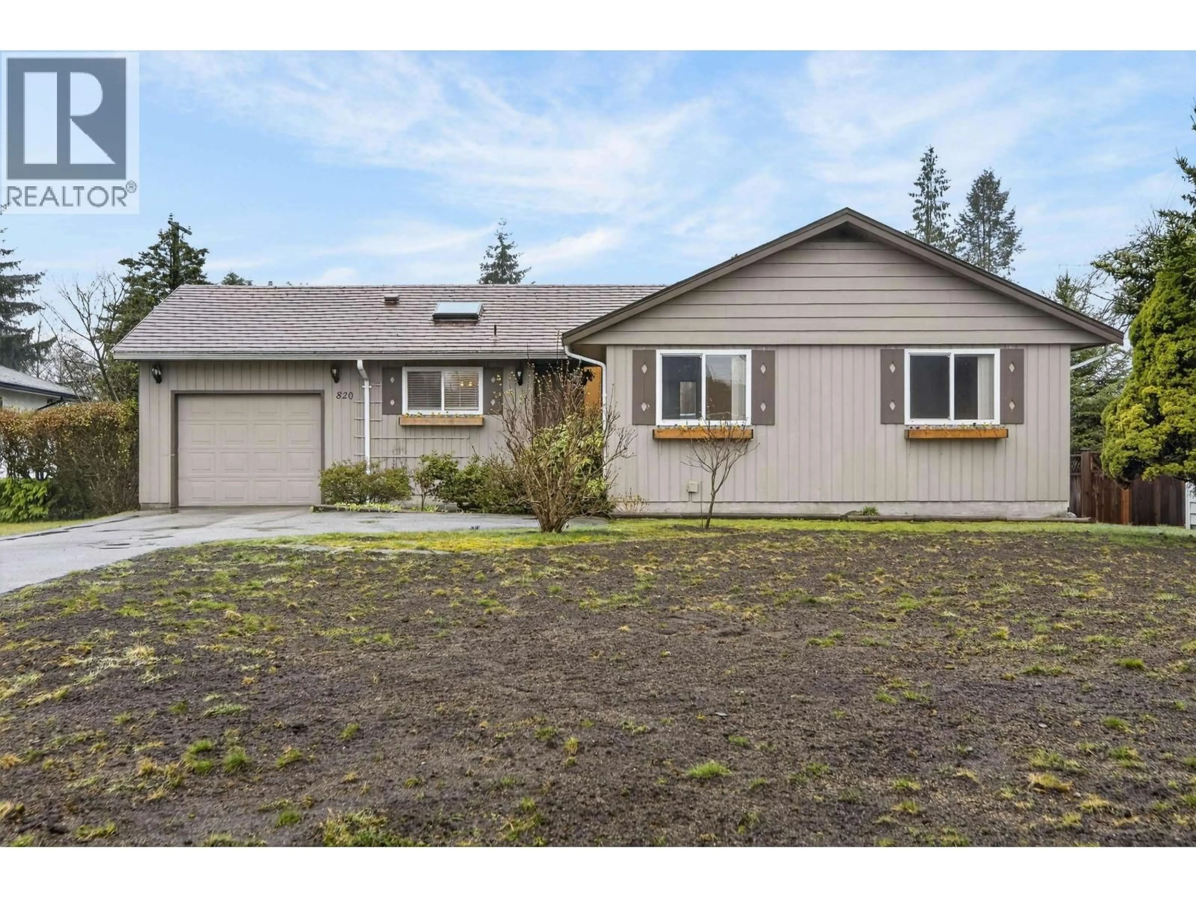 Home with vinyl exterior material, street for 820 BALLANTRAE COURT, Port Moody British Columbia V3H1A8