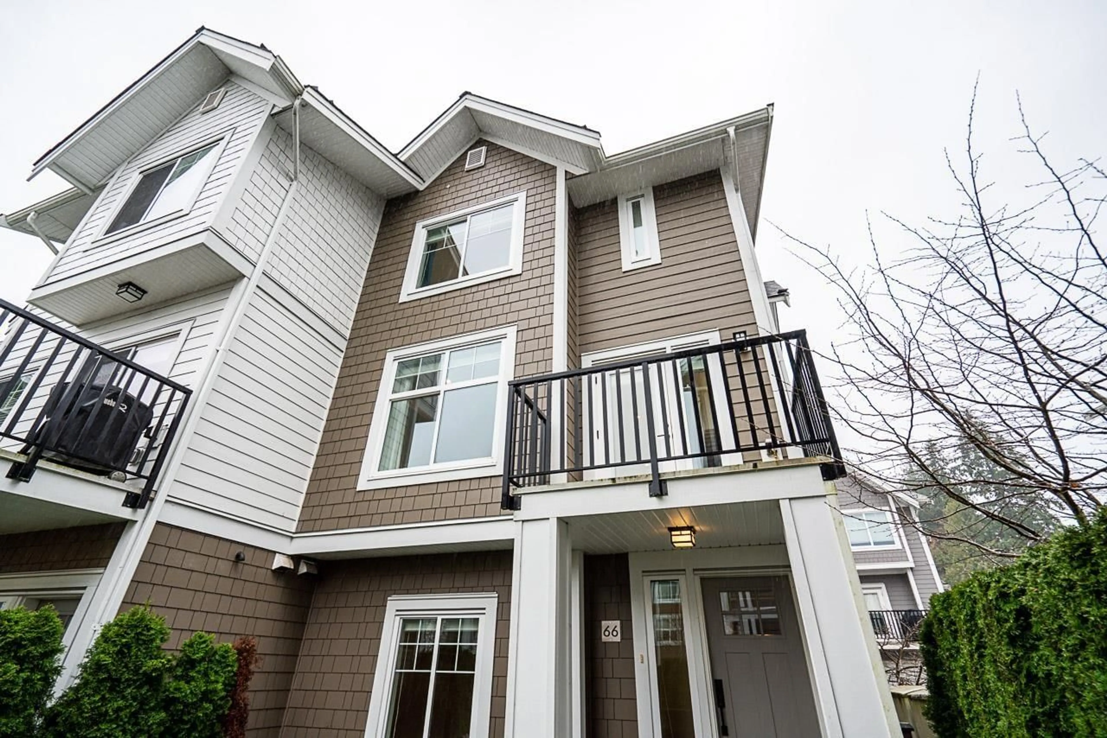 Home with vinyl exterior material, street for 66 - 14541 WINTER CRESCENT, Surrey British Columbia V4P0G5