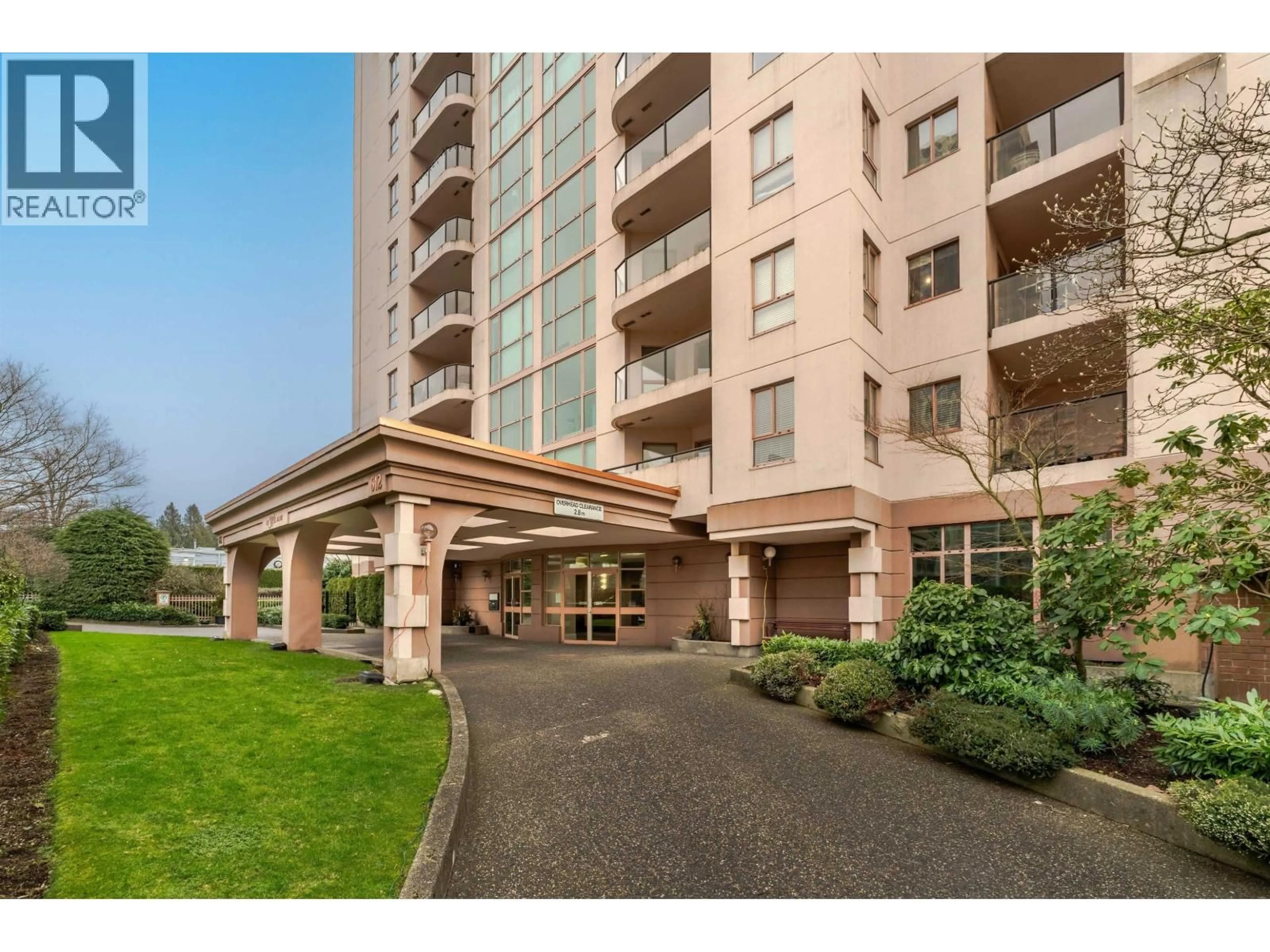 Indoor foyer for 1606 - 612 FIFTH AVENUE, New Westminster British Columbia V3M1X5