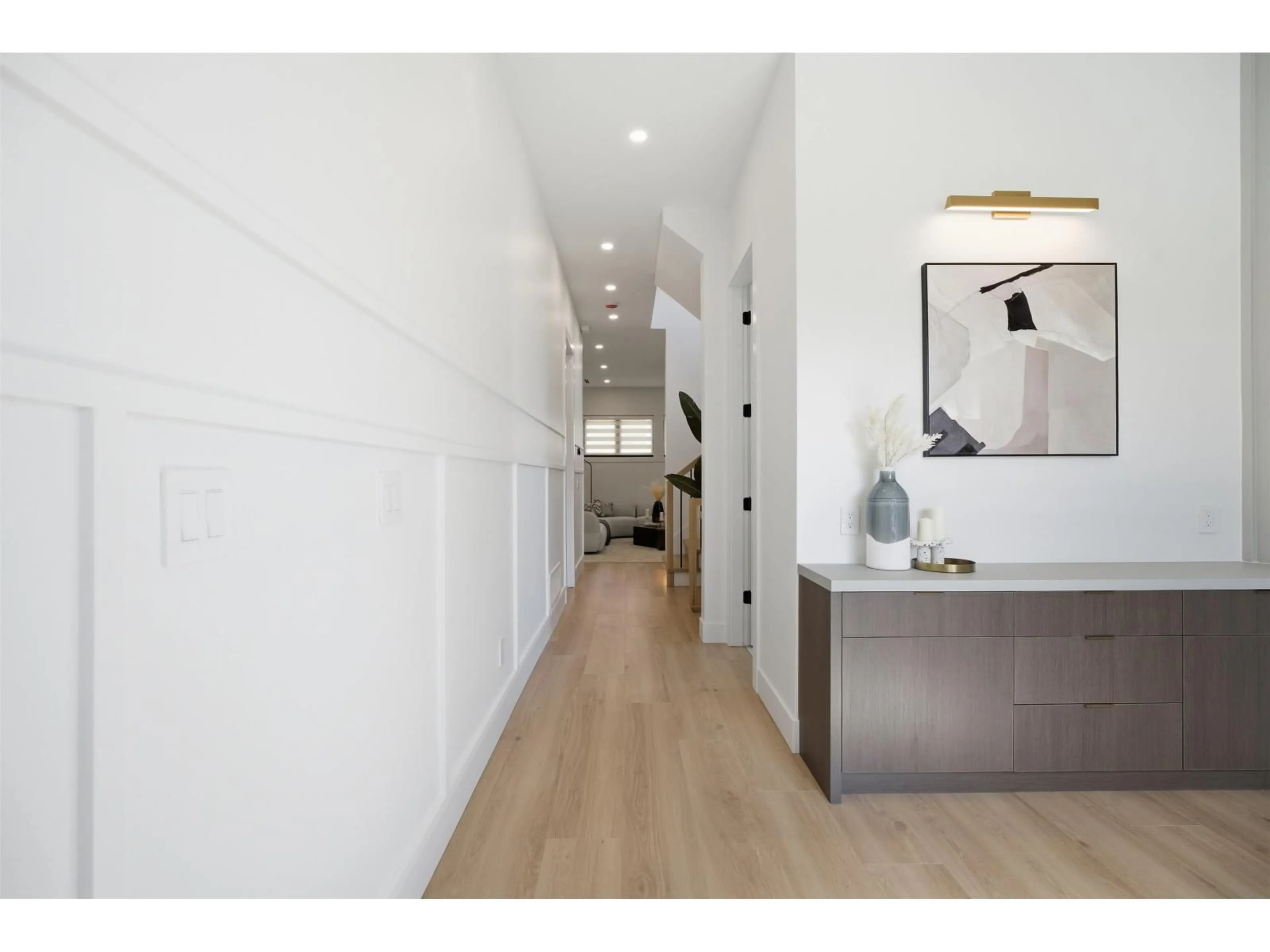 Indoor entryway for 20473 69 AVENUE, Langley British Columbia V2Y1R2