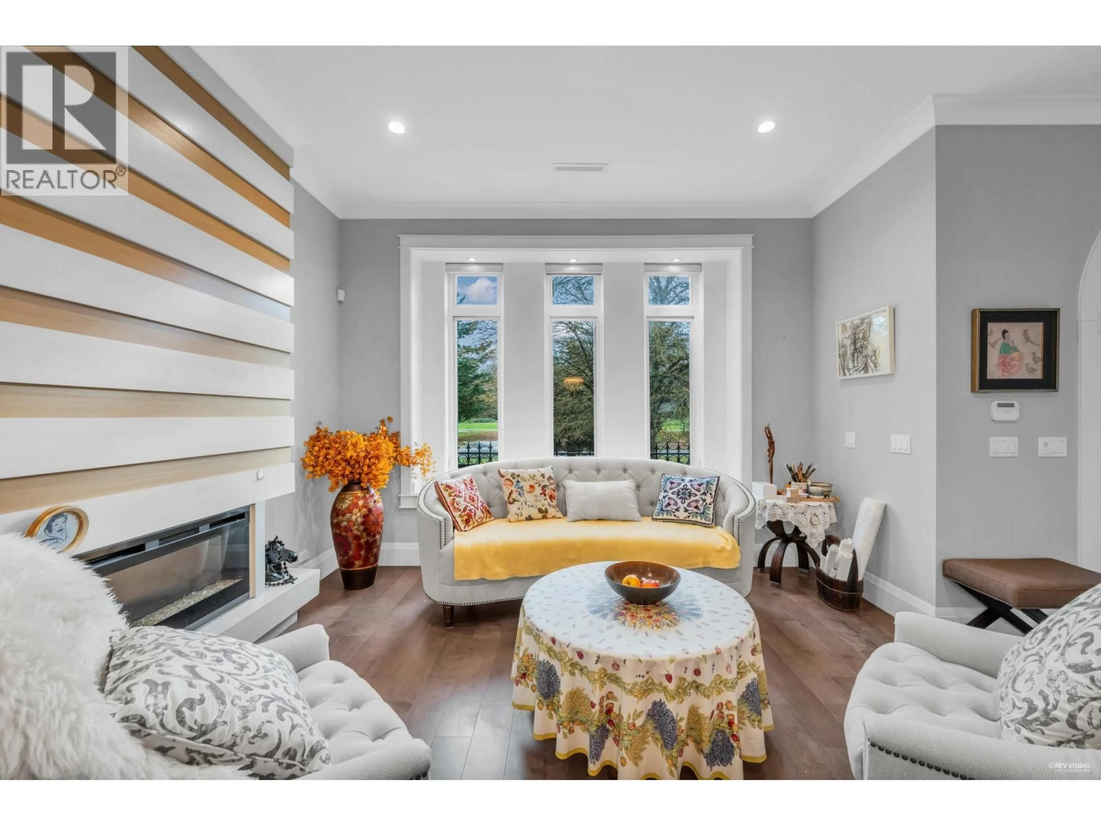 Living room with furniture, unknown for 4217 16TH AVENUE, Vancouver British Columbia V6R3E5