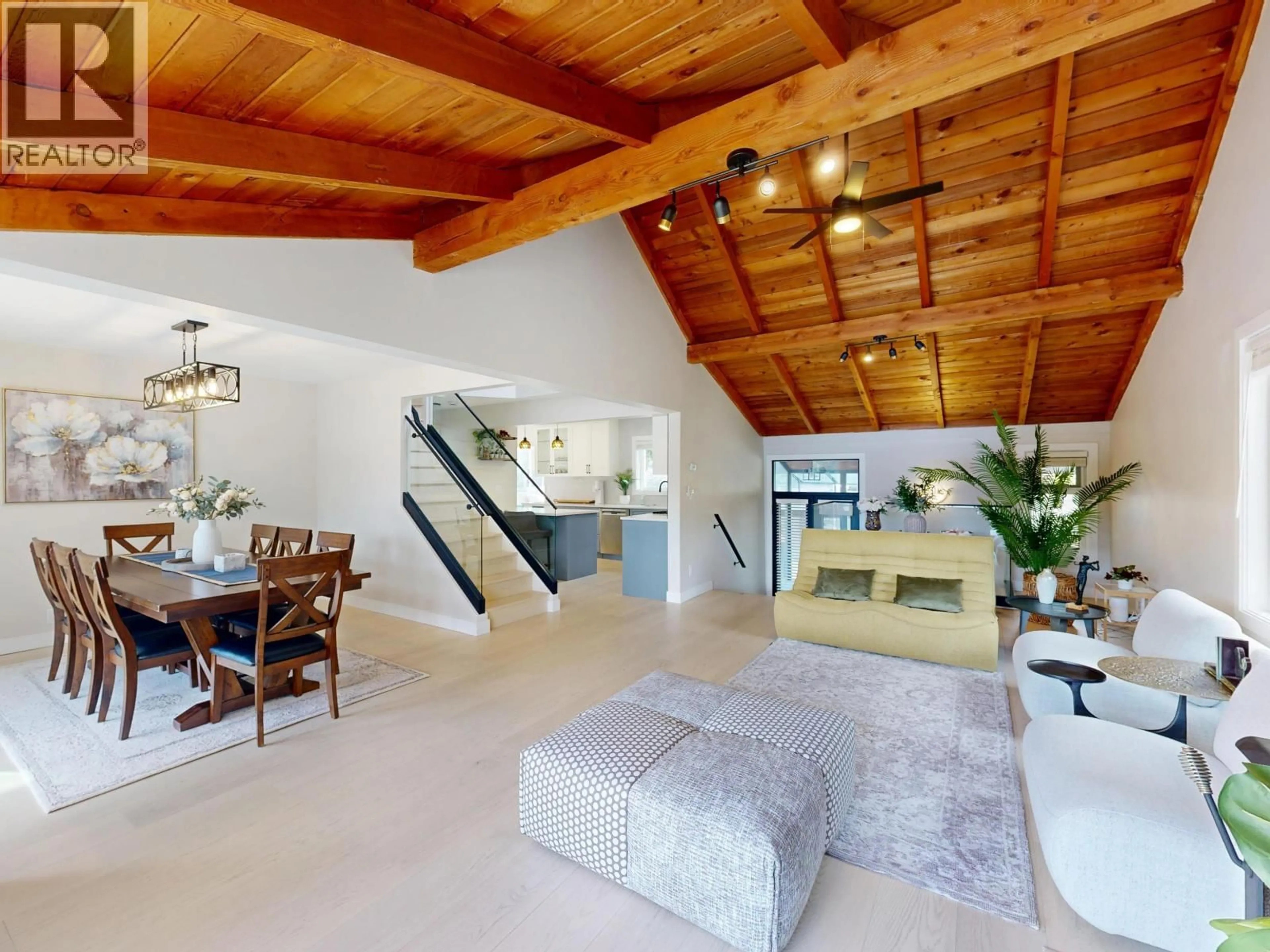 Living room with furniture, unknown for 4545 STRATHCONA ROAD, North Vancouver British Columbia V7G1G7