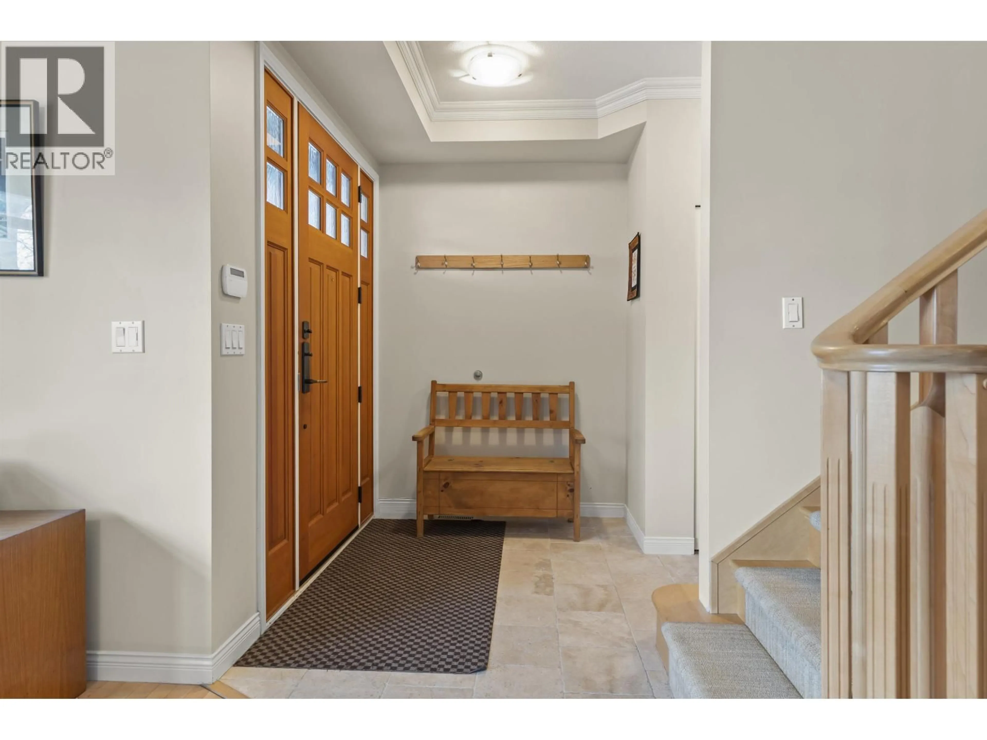 Indoor entryway for 3472 13TH AVENUE, Vancouver British Columbia V6R2S1