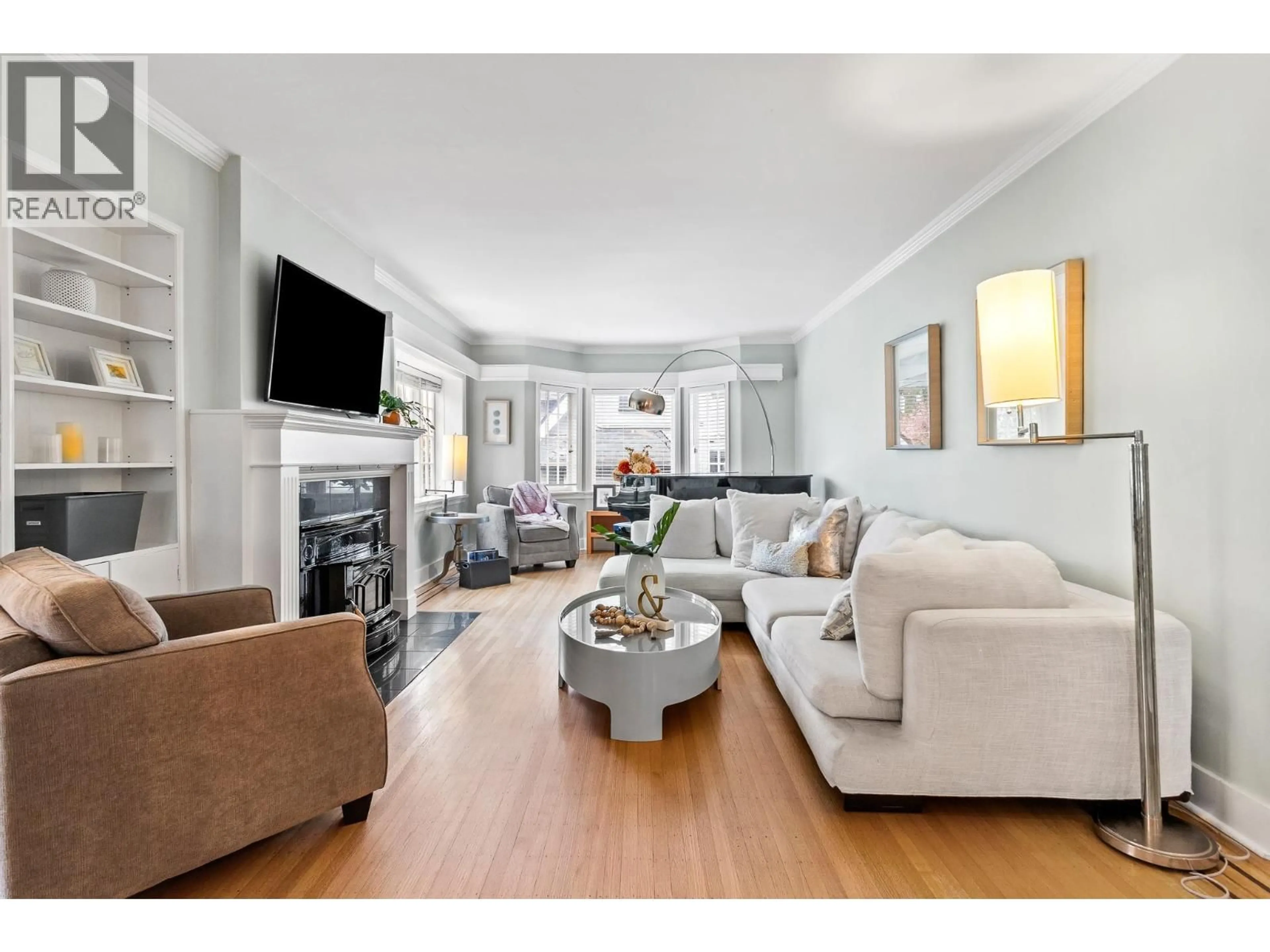 Living room with furniture, unknown for 6713 ARBUTUS STREET, Vancouver British Columbia V6P5S6