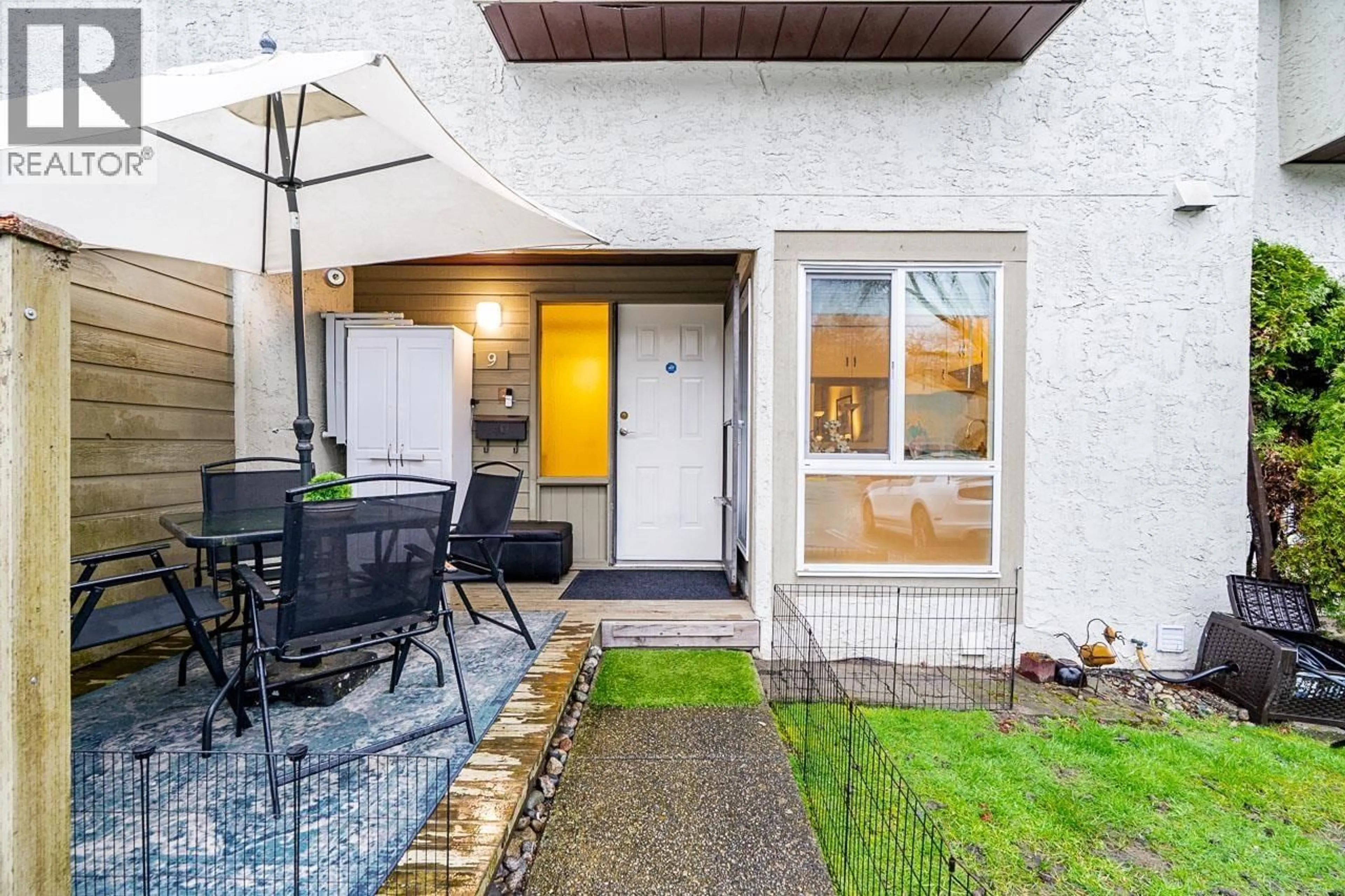 Patio, street for 9 - 3190 TAHSIS AVENUE, Coquitlam British Columbia V3B6C2