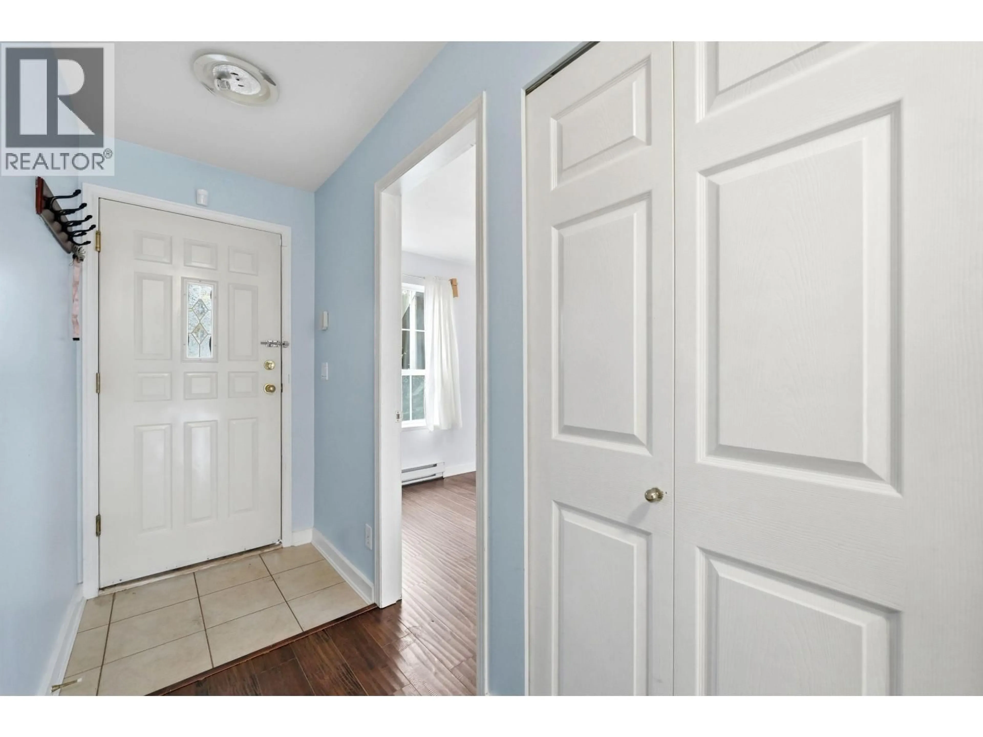 Indoor entryway for 123 - 253 CASEY STREET, Coquitlam British Columbia V3K7A3