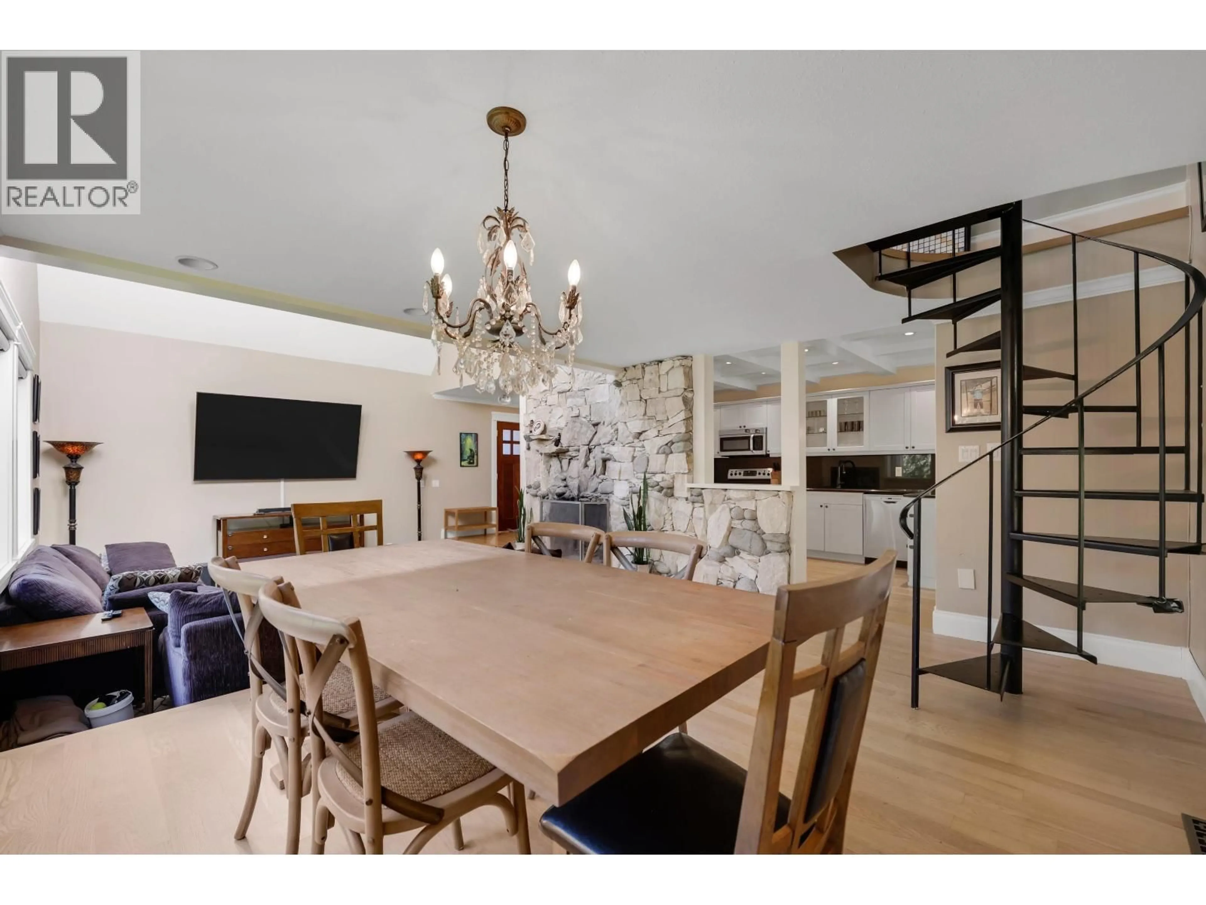 Dining room, unknown for 1159 AXEN ROAD, Squamish British Columbia V0H1H0