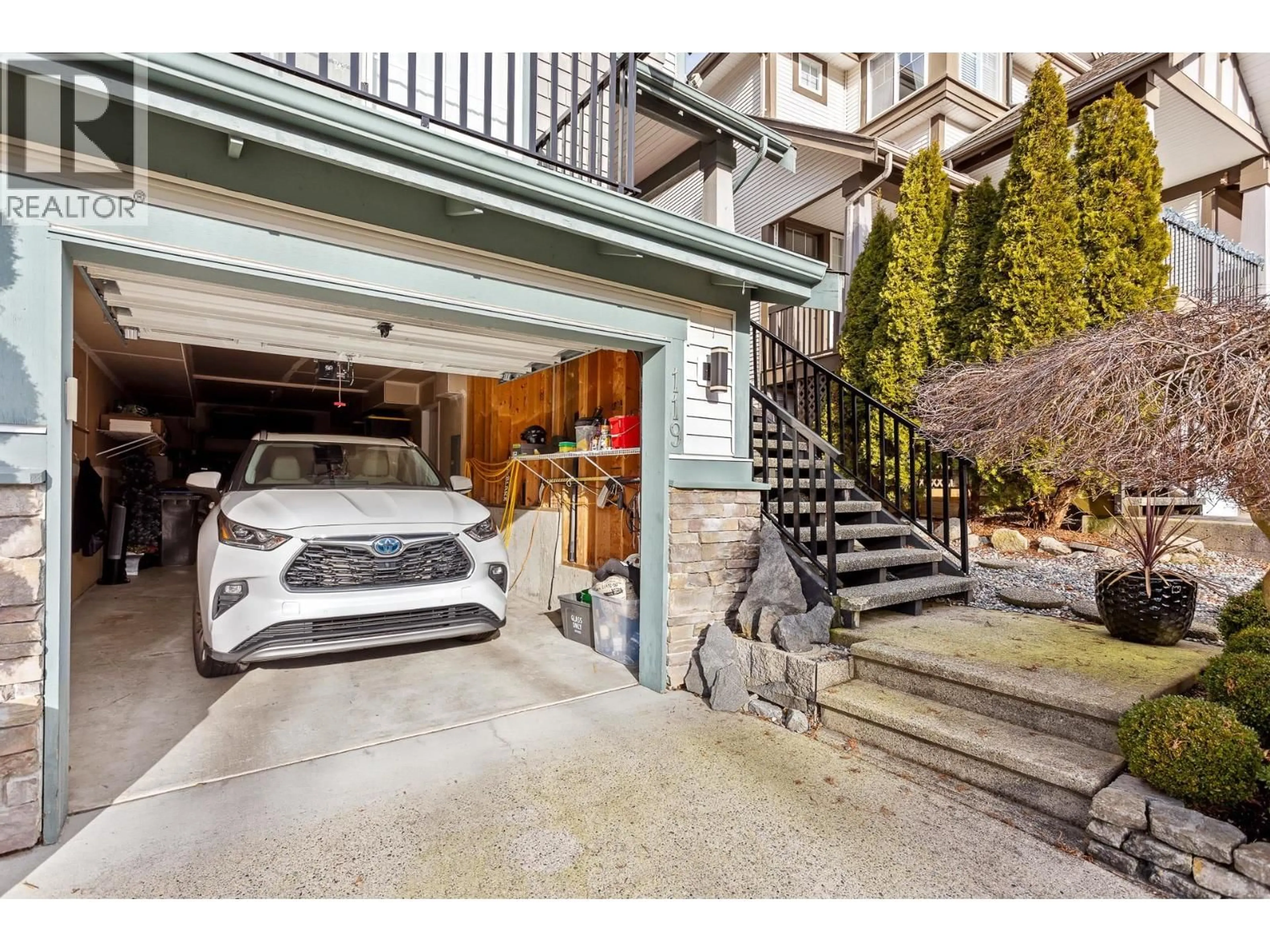 Indoor garage for 119 FOREST PARK WAY, Port Moody British Columbia V3H5J4