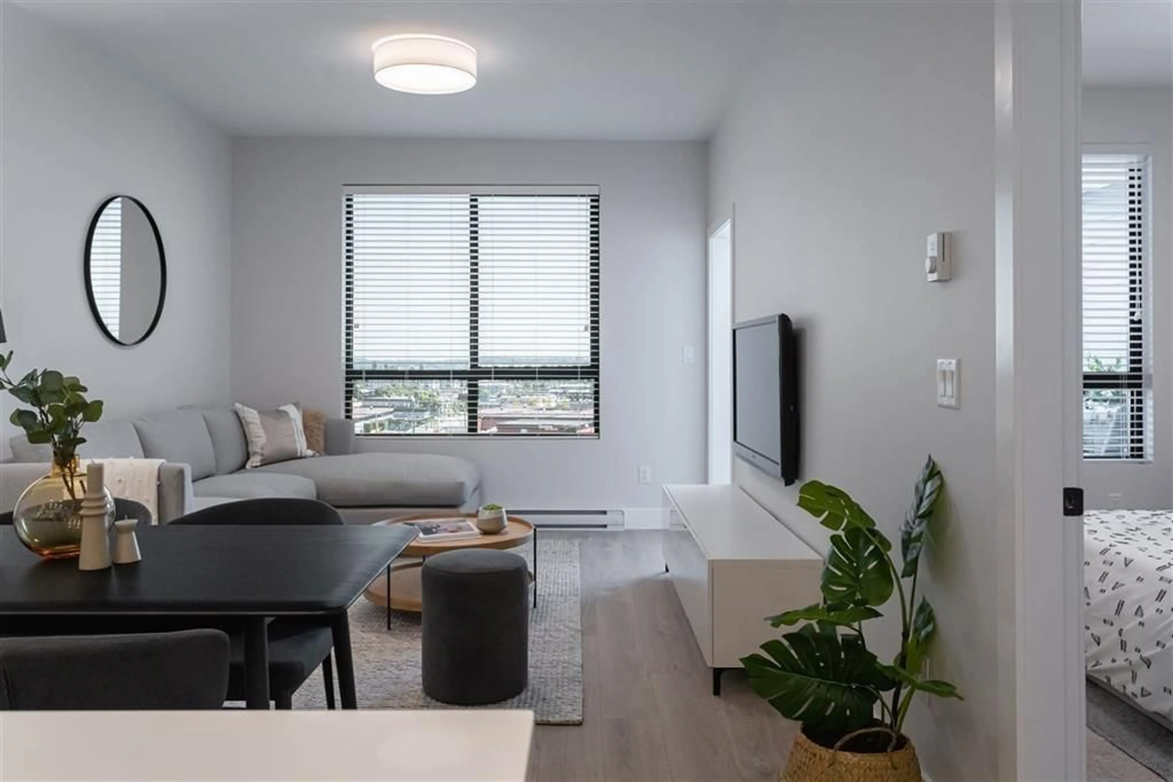 Living room with furniture, unknown for 426 - 20360 LOGAN AVENUE, Langley British Columbia V3A0P5