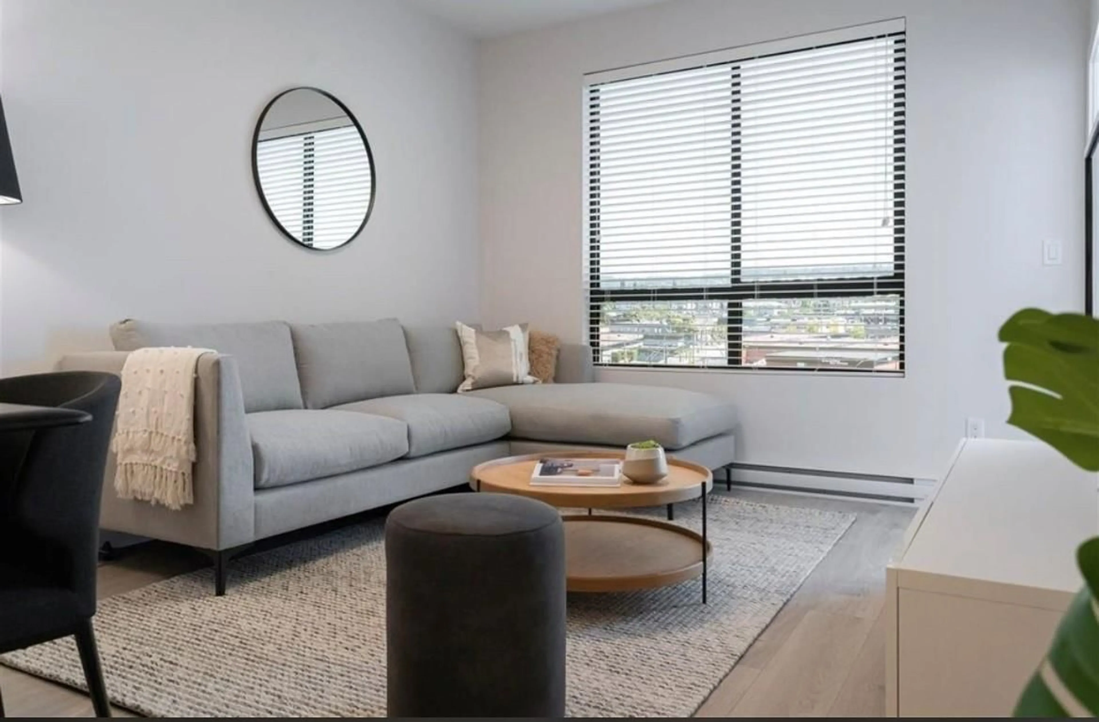 Living room with furniture, unknown for 426 - 20360 LOGAN AVENUE, Langley British Columbia V3A0P5