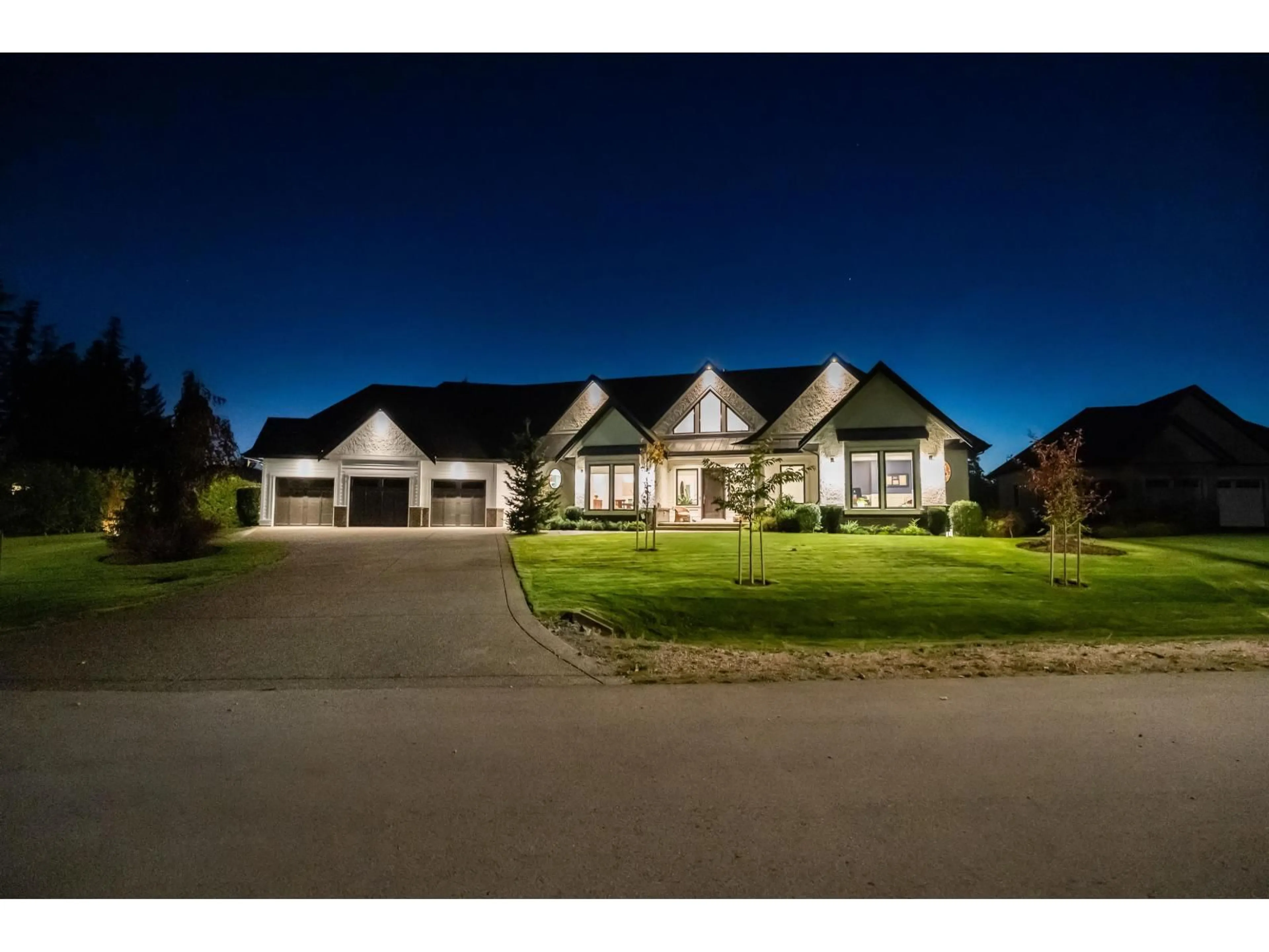 A pic from outside/outdoor area/front of a property/back of a property/a pic from drone, street for 8157 231 STREET, Langley British Columbia V1M0C4