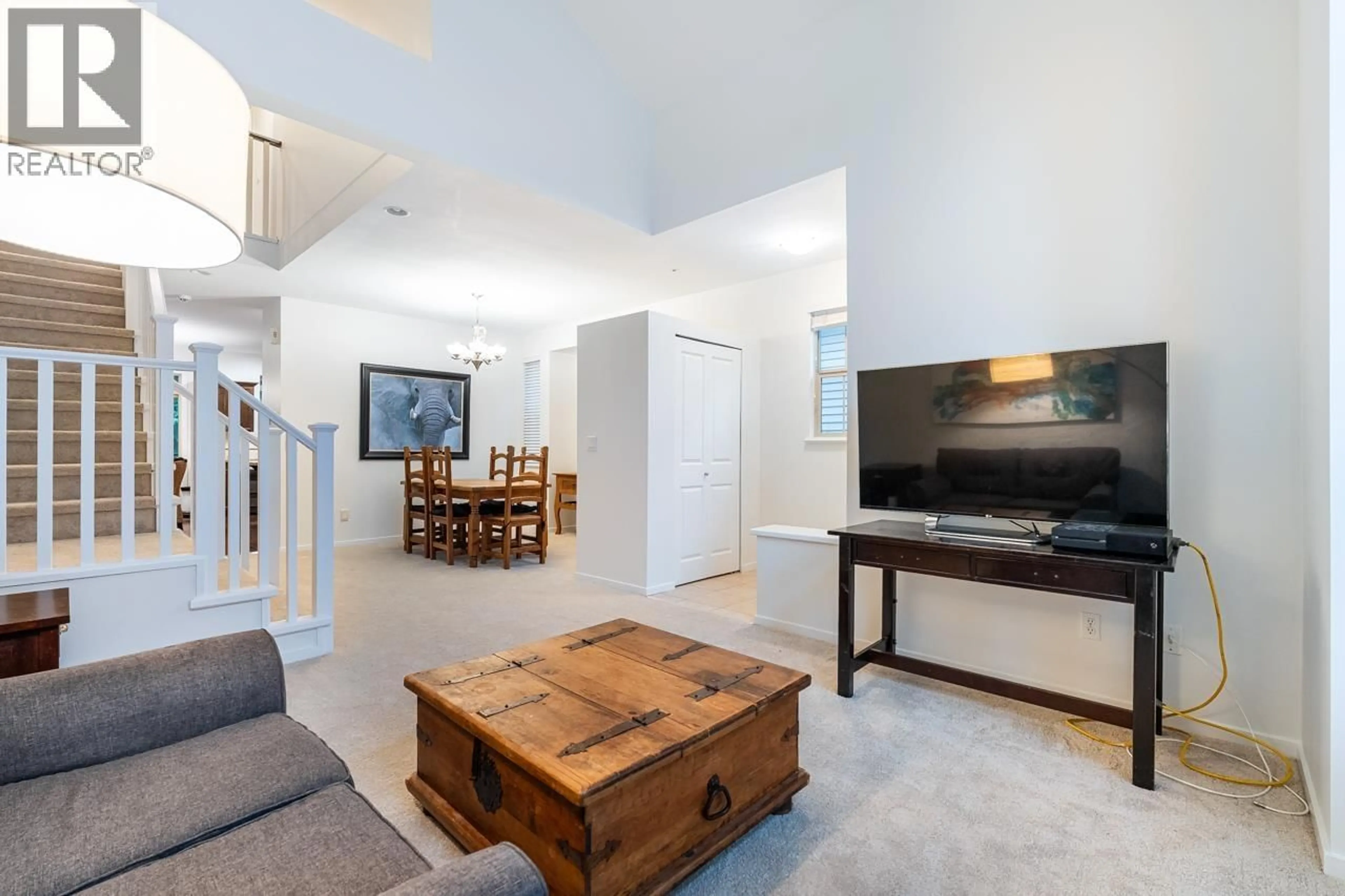 Living room with furniture, unknown for 30 HAWTHORN DRIVE, Port Moody British Columbia V3H0A4