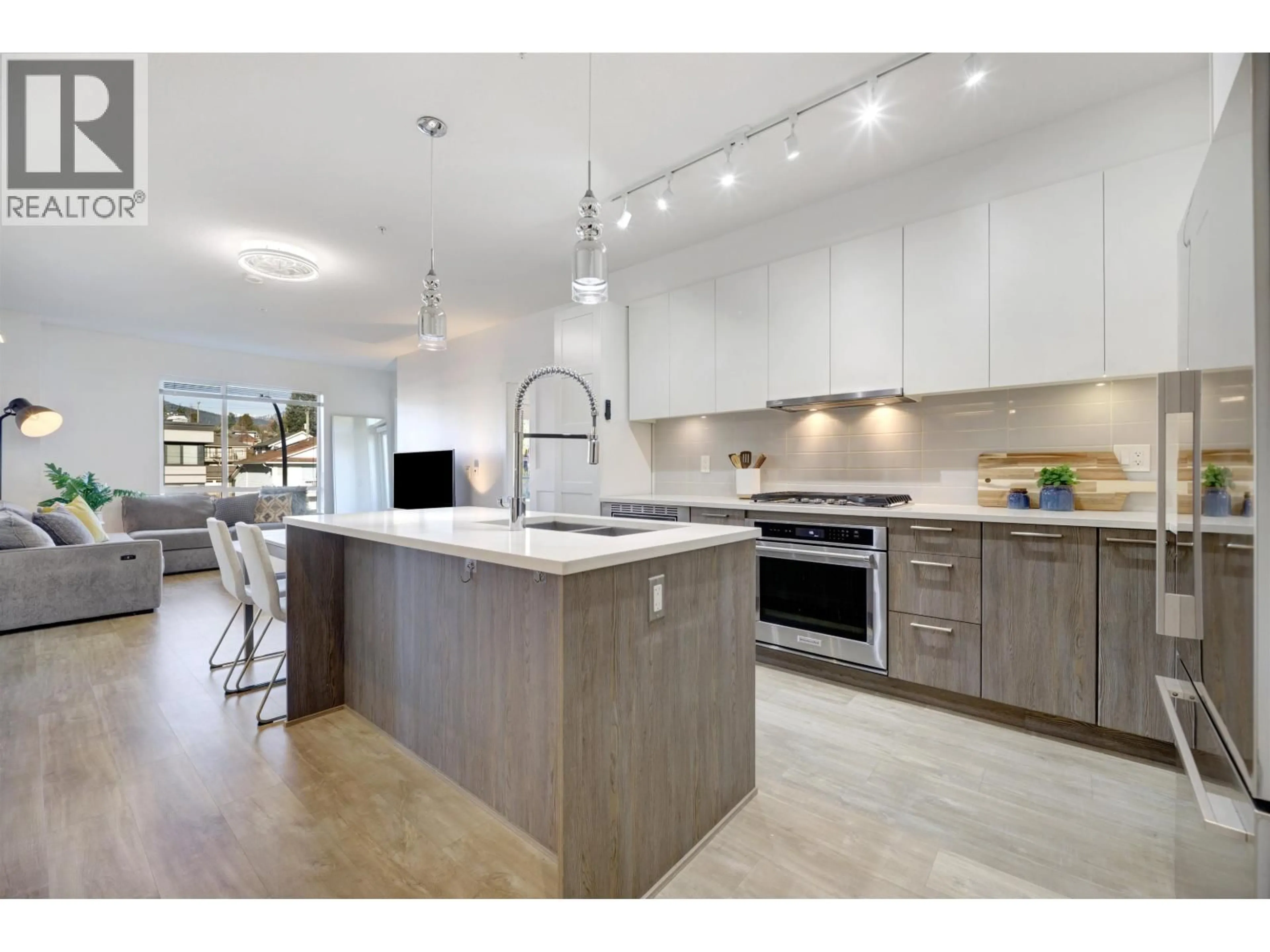 Contemporary kitchen, unknown for 306 - 625 3RD STREET, North Vancouver British Columbia V7L1G6