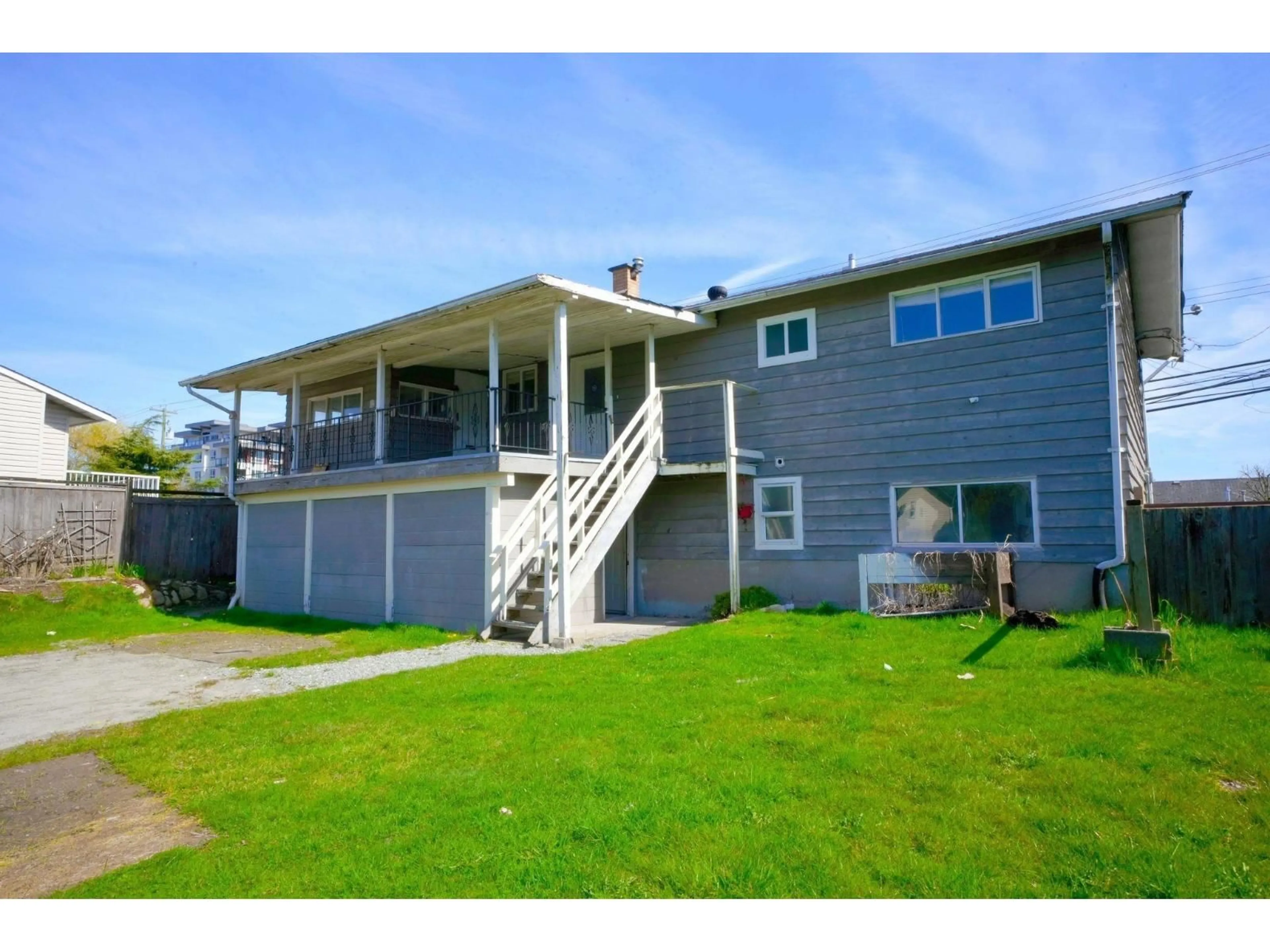 Home with vinyl exterior material, unknown for 1477 MCCALLUM ROAD, Abbotsford British Columbia V2S8B2