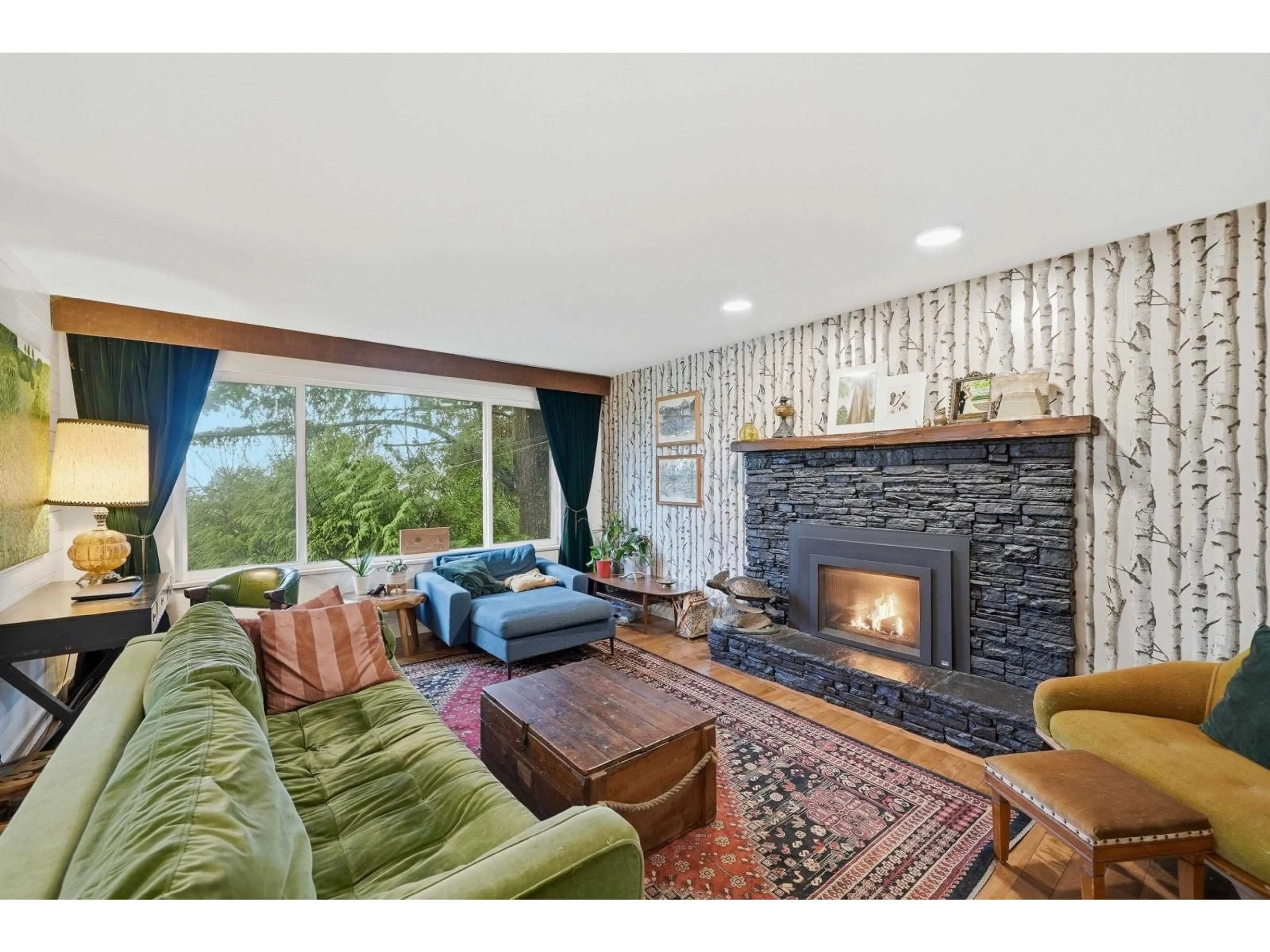 Living room with furniture, unknown for 7718 ALPINE PLACE, Mission British Columbia V2V4T2