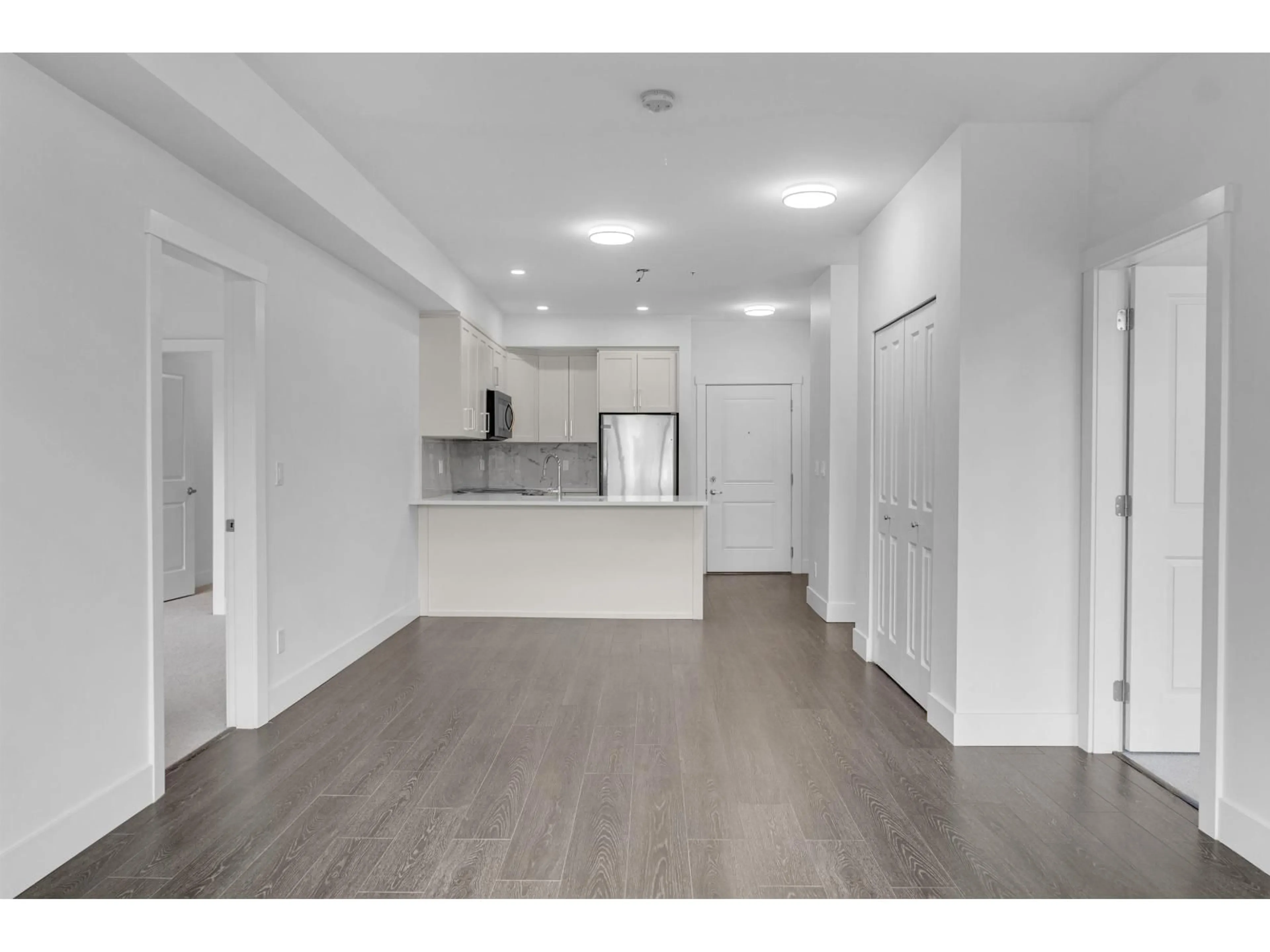 Unknown for 204 - 9983 E BARNSTON DRIVE, Surrey British Columbia V4N6T3