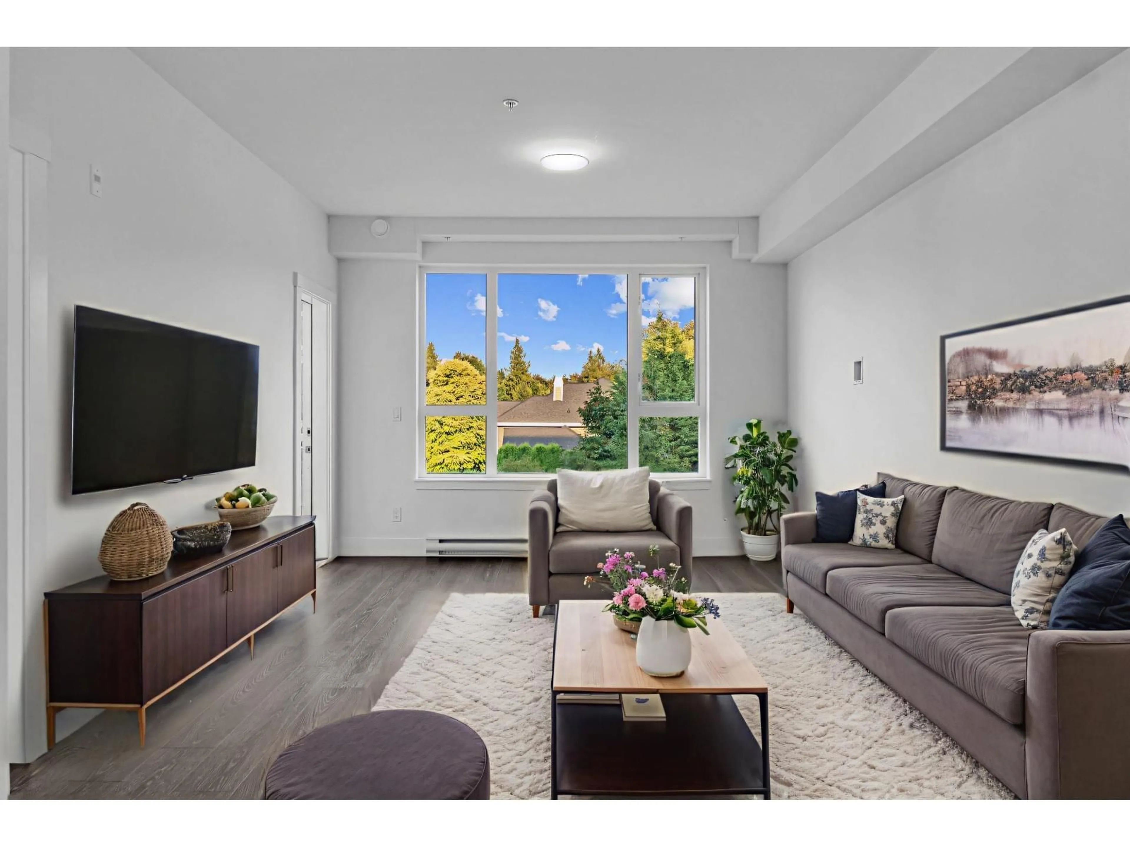 Living room with furniture, unknown for 204 - 9983 E BARNSTON DRIVE, Surrey British Columbia V4N6T3