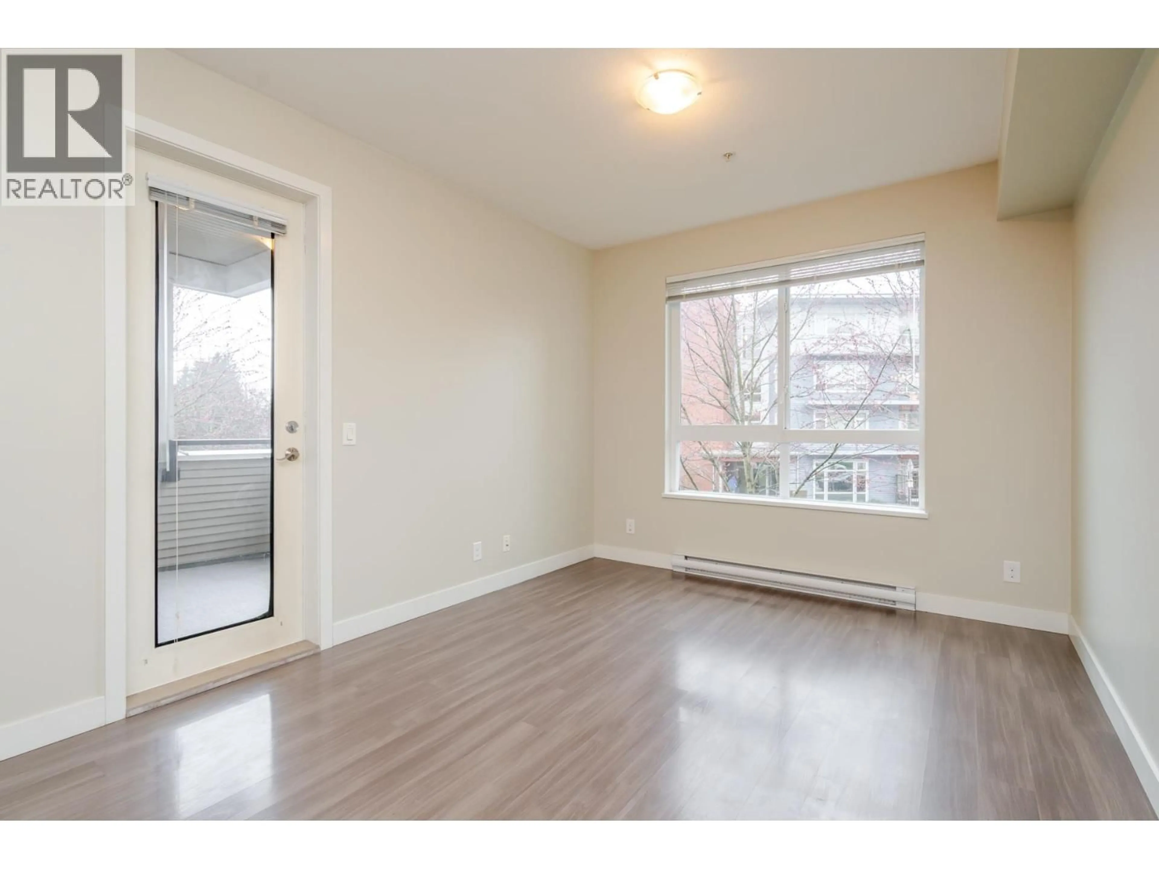 A pic of a room for 204 - 12040 222 STREET, Maple Ridge British Columbia V2X5W1