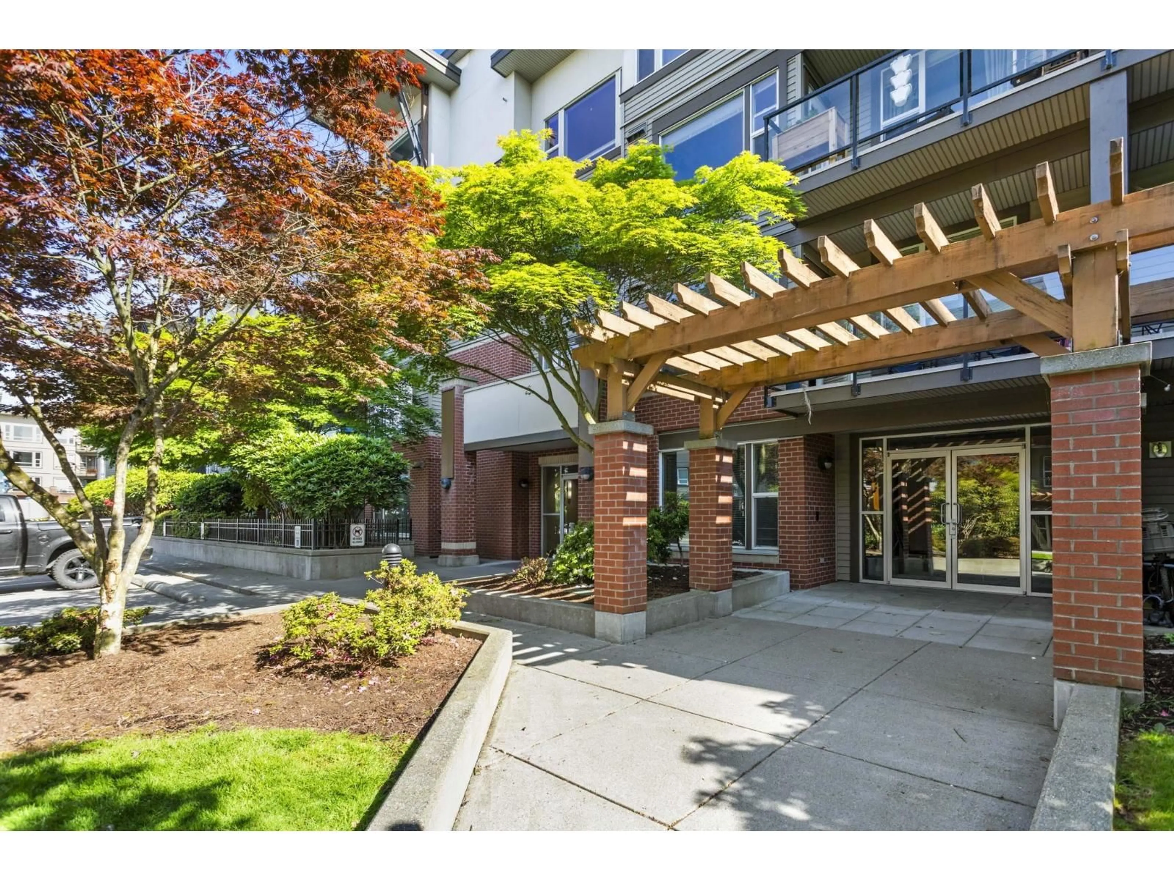 Unknown for 203 - 33539 HOLLAND AVENUE, Abbotsford British Columbia V2S0C6