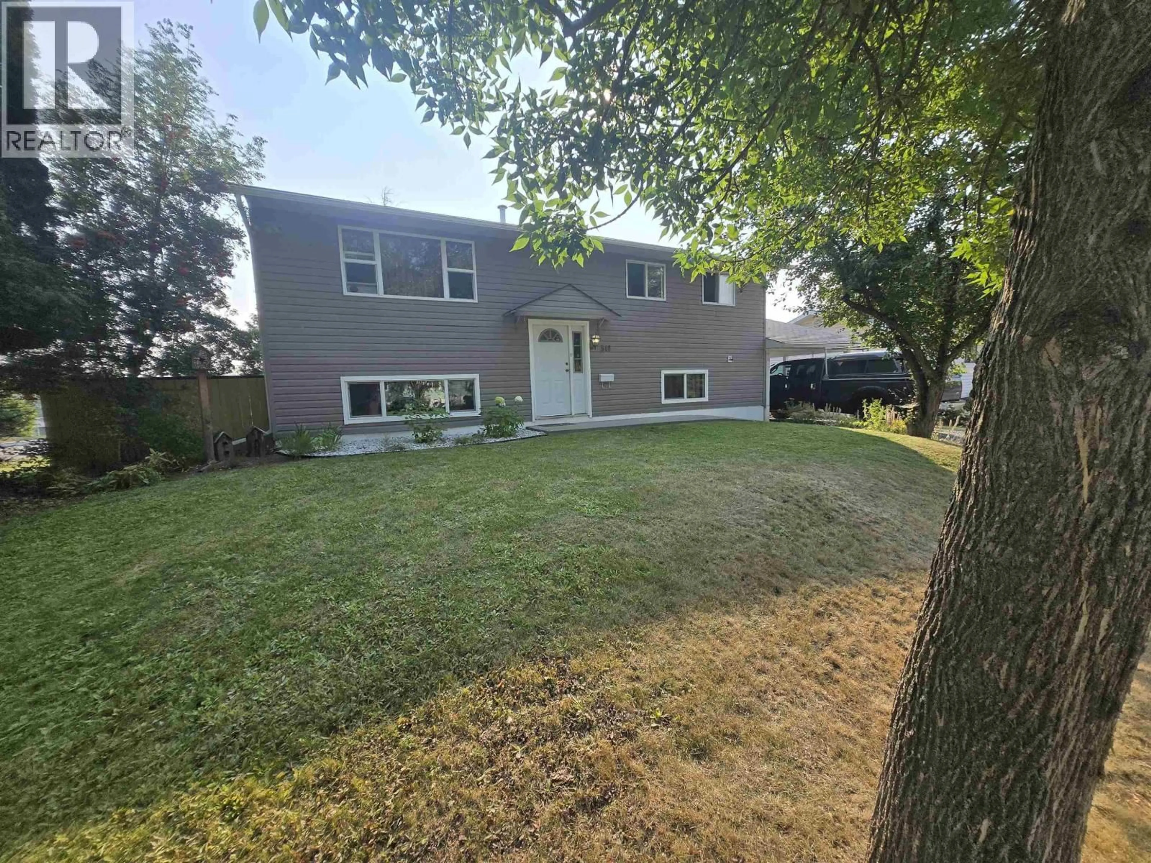 A pic from outside/outdoor area/front of a property/back of a property/a pic from drone, street for 540 PIERCE CRESCENT, Quesnel British Columbia V2J4X8