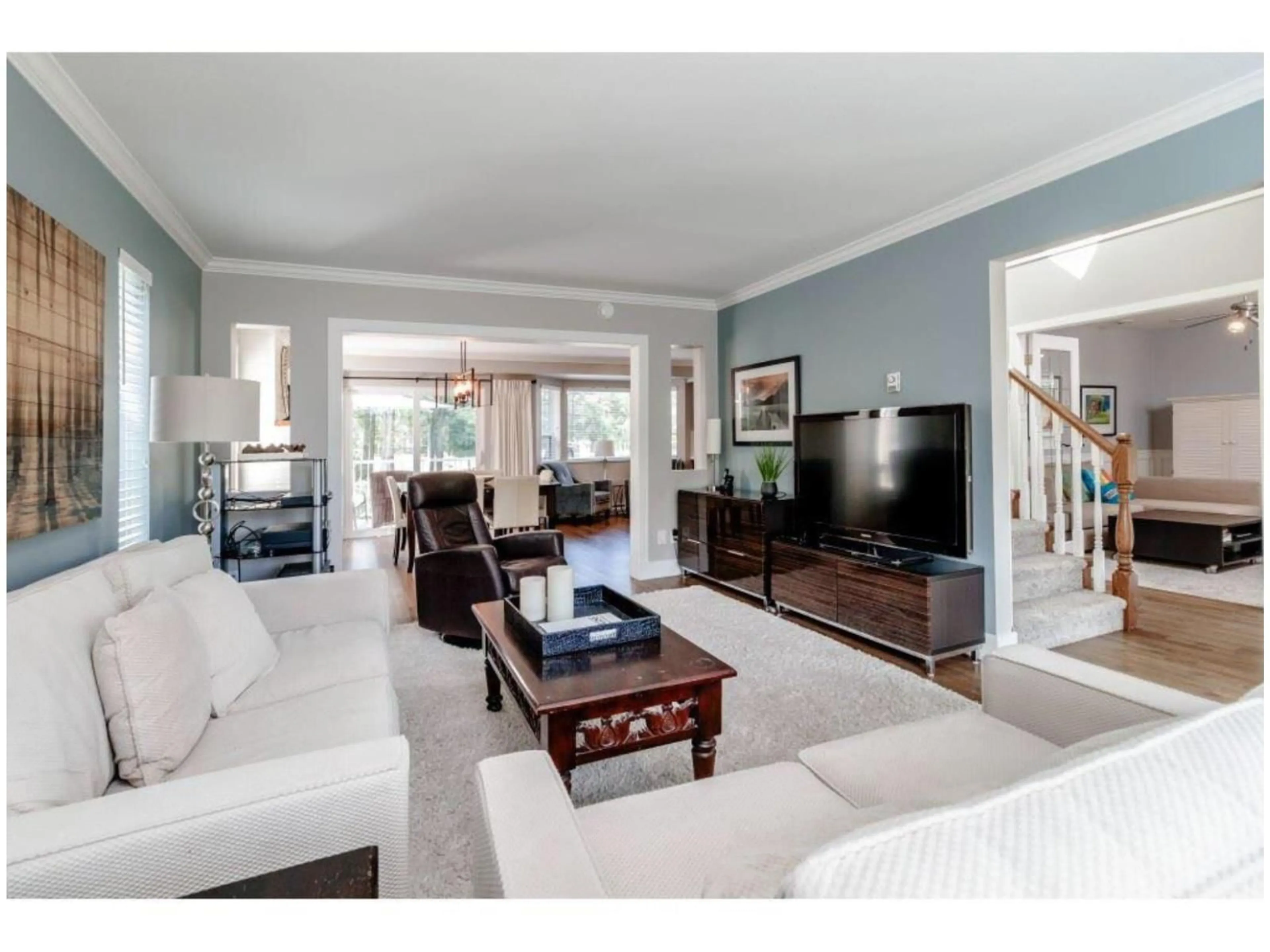 Living room with furniture, unknown for 24903 54 AVENUE, Langley British Columbia V4W1T3