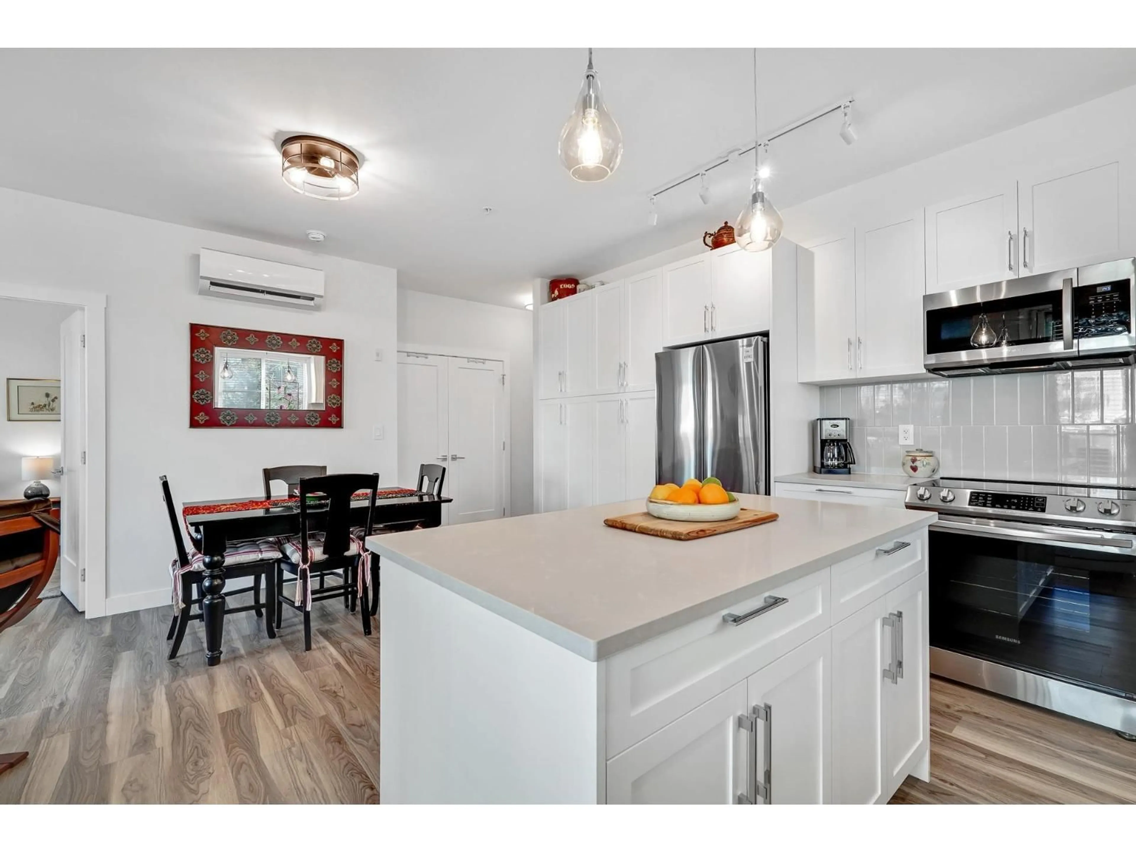 Unknown for 110 - 20356 72B AVENUE, Langley British Columbia V2Y4J9