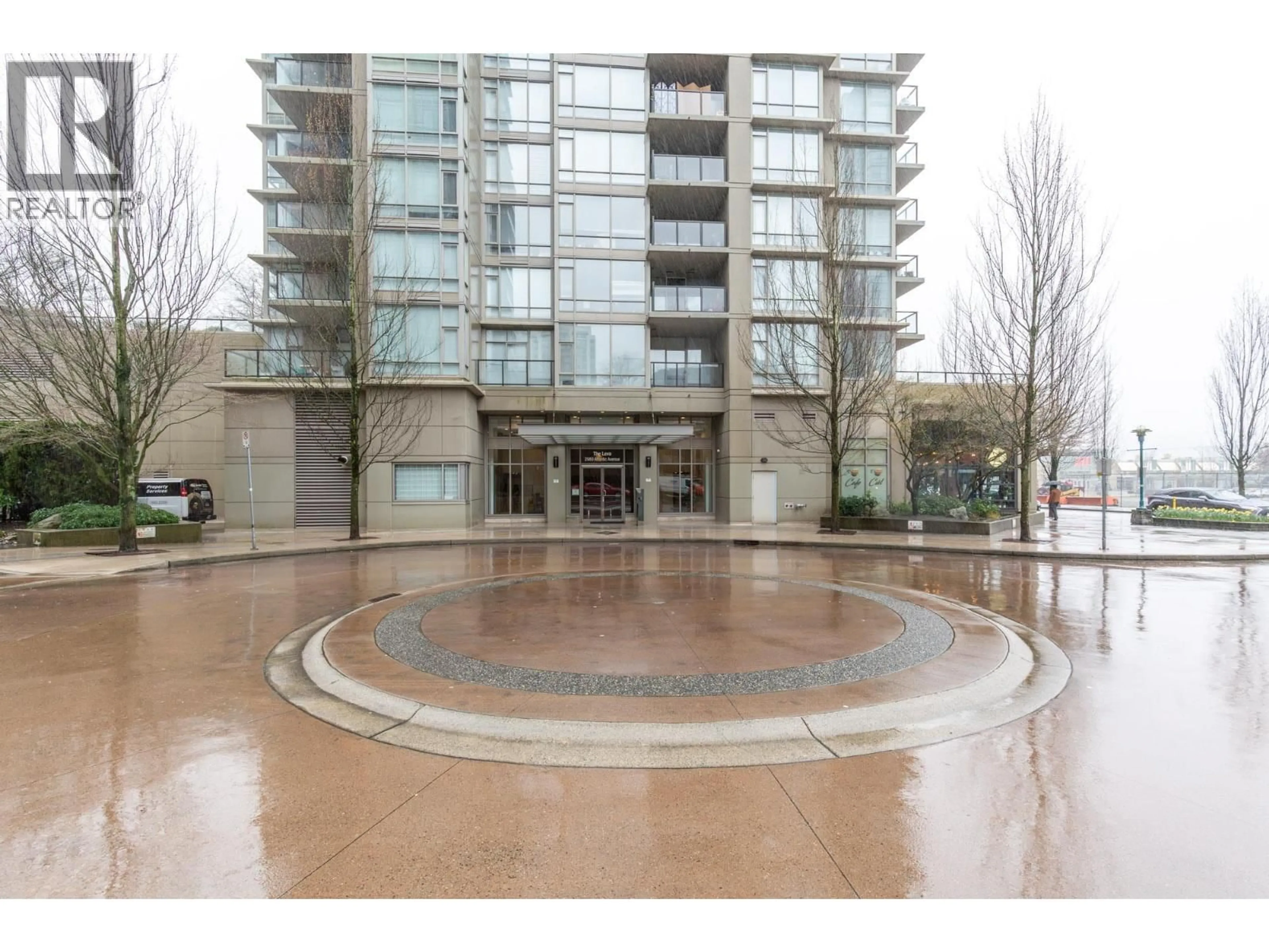 Indoor foyer for 2001 - 2980 ATLANTIC AVENUE, Coquitlam British Columbia V3B0G2