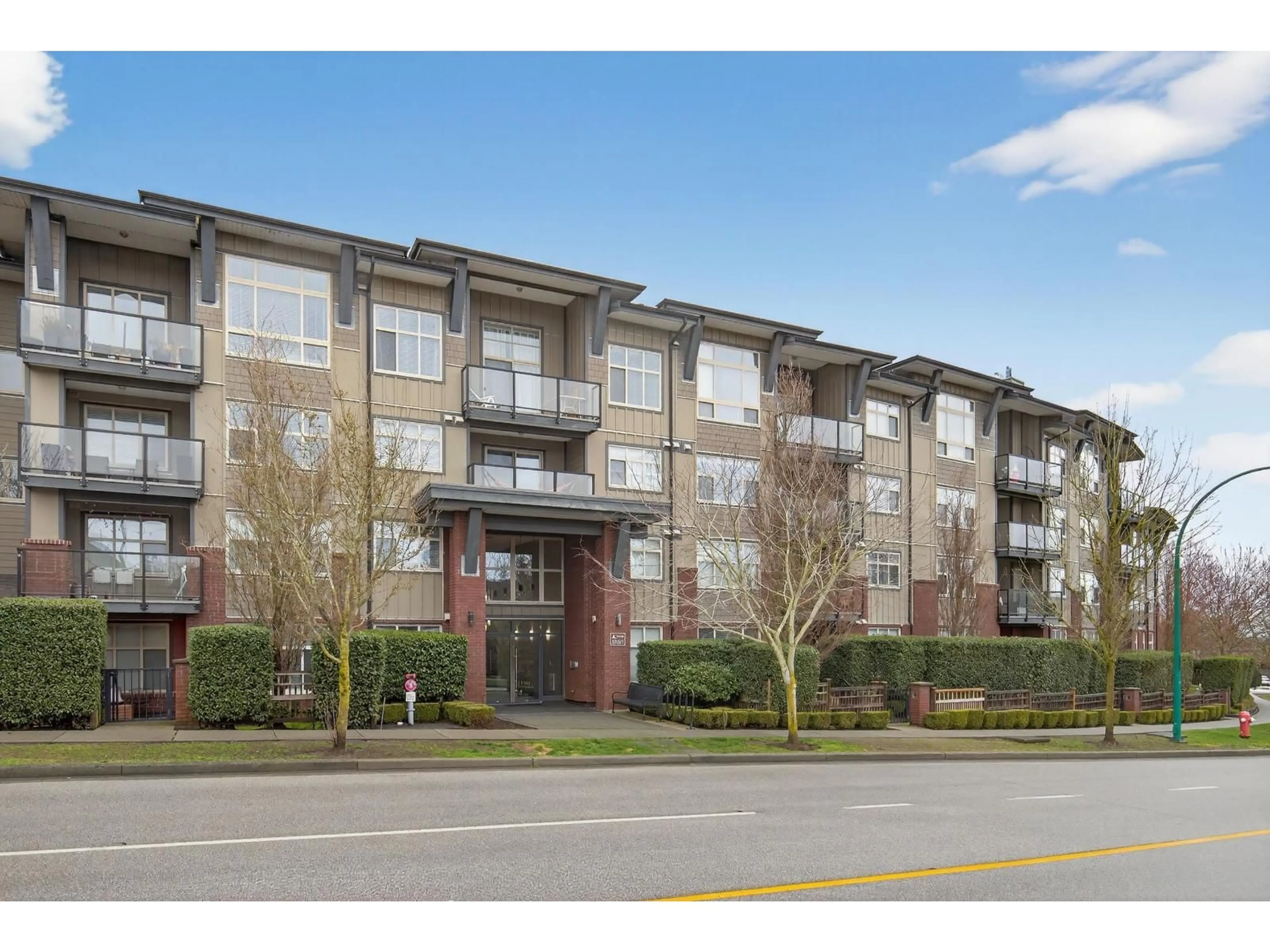 Unknown for 101 - 19201 66A AVENUE, Surrey British Columbia V4N6N7