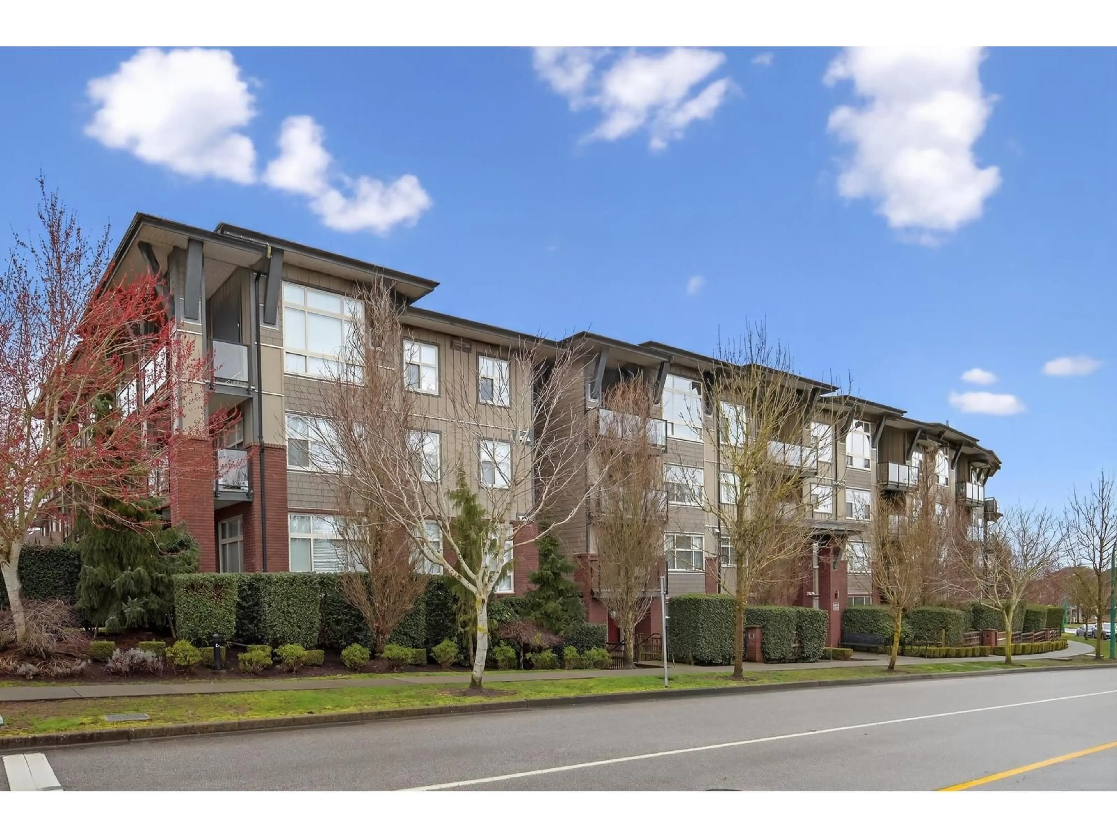 Unknown for 101 - 19201 66A AVENUE, Surrey British Columbia V4N6N7