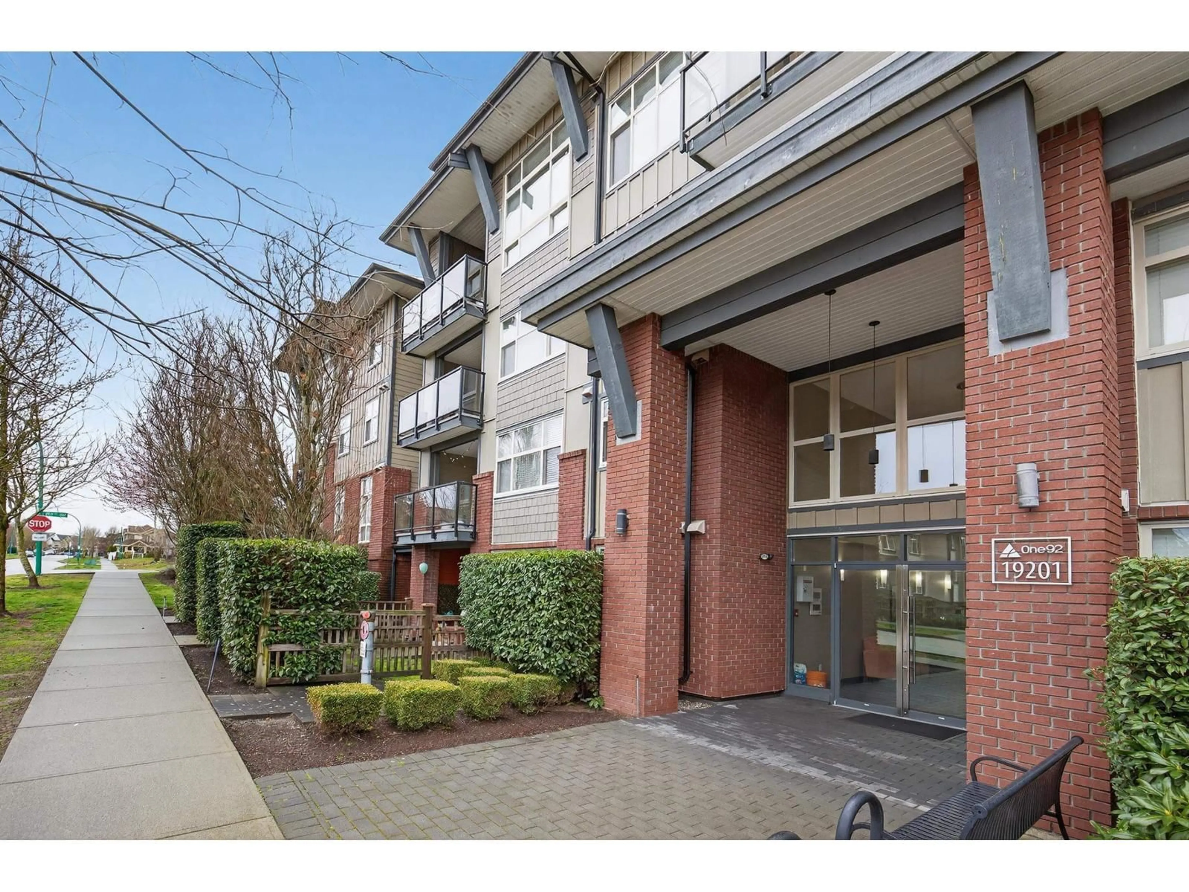 Unknown for 101 - 19201 66A AVENUE, Surrey British Columbia V4N6N7