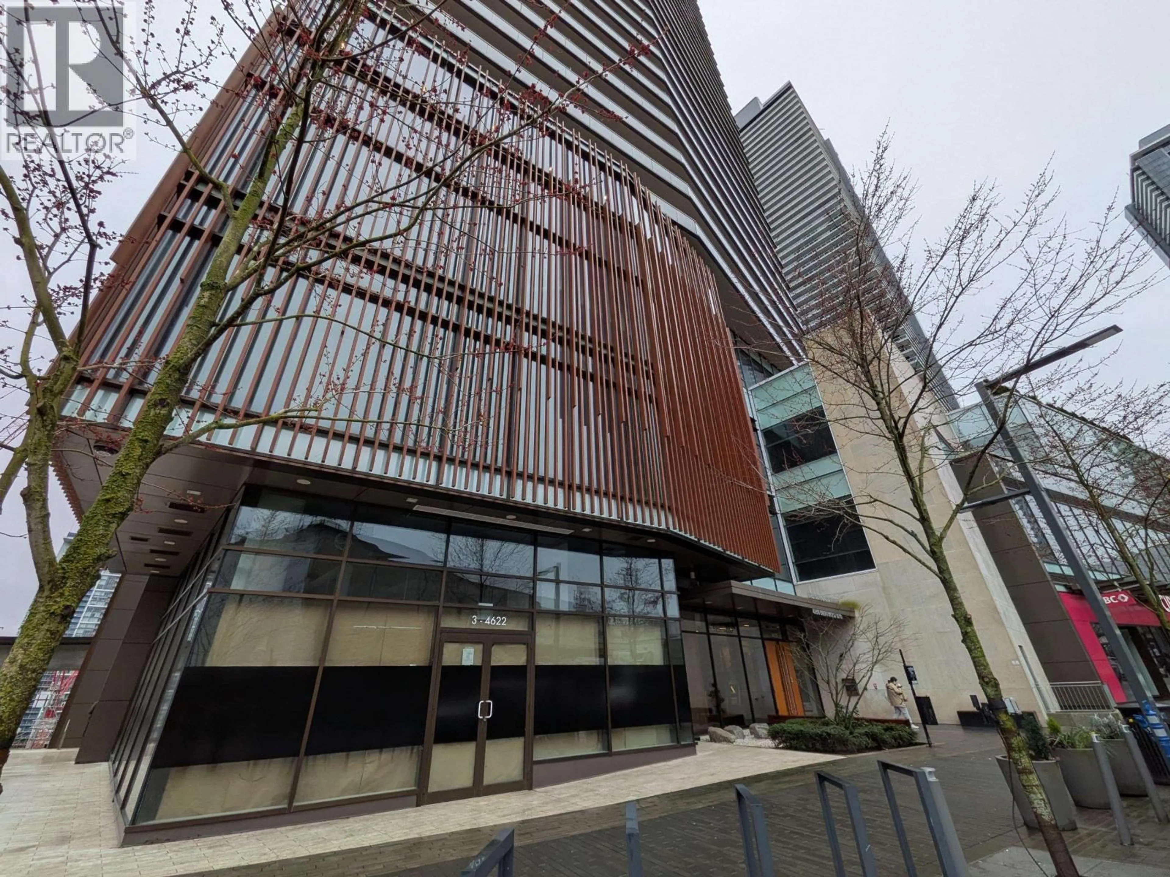 Indoor foyer for 5008 - 4650 BRENTWOOD BOULEVARD, Burnaby British Columbia V5C0M3