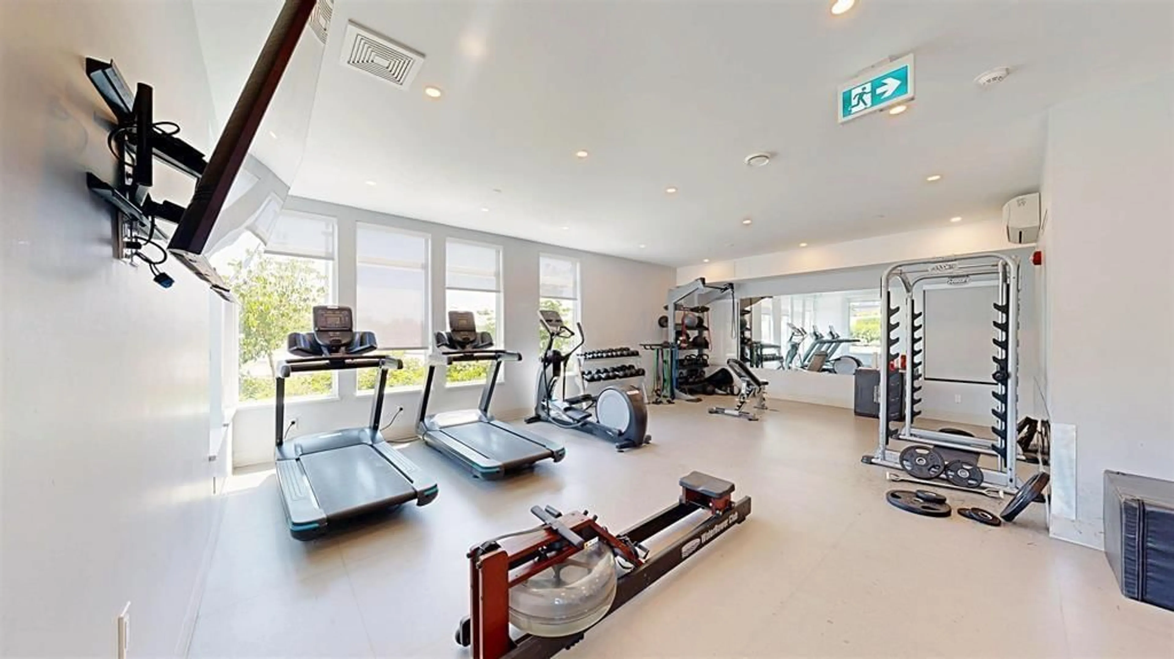 Gym or fitness room for 130 - 15235 SITKA DRIVE, Surrey British Columbia V3S0A9