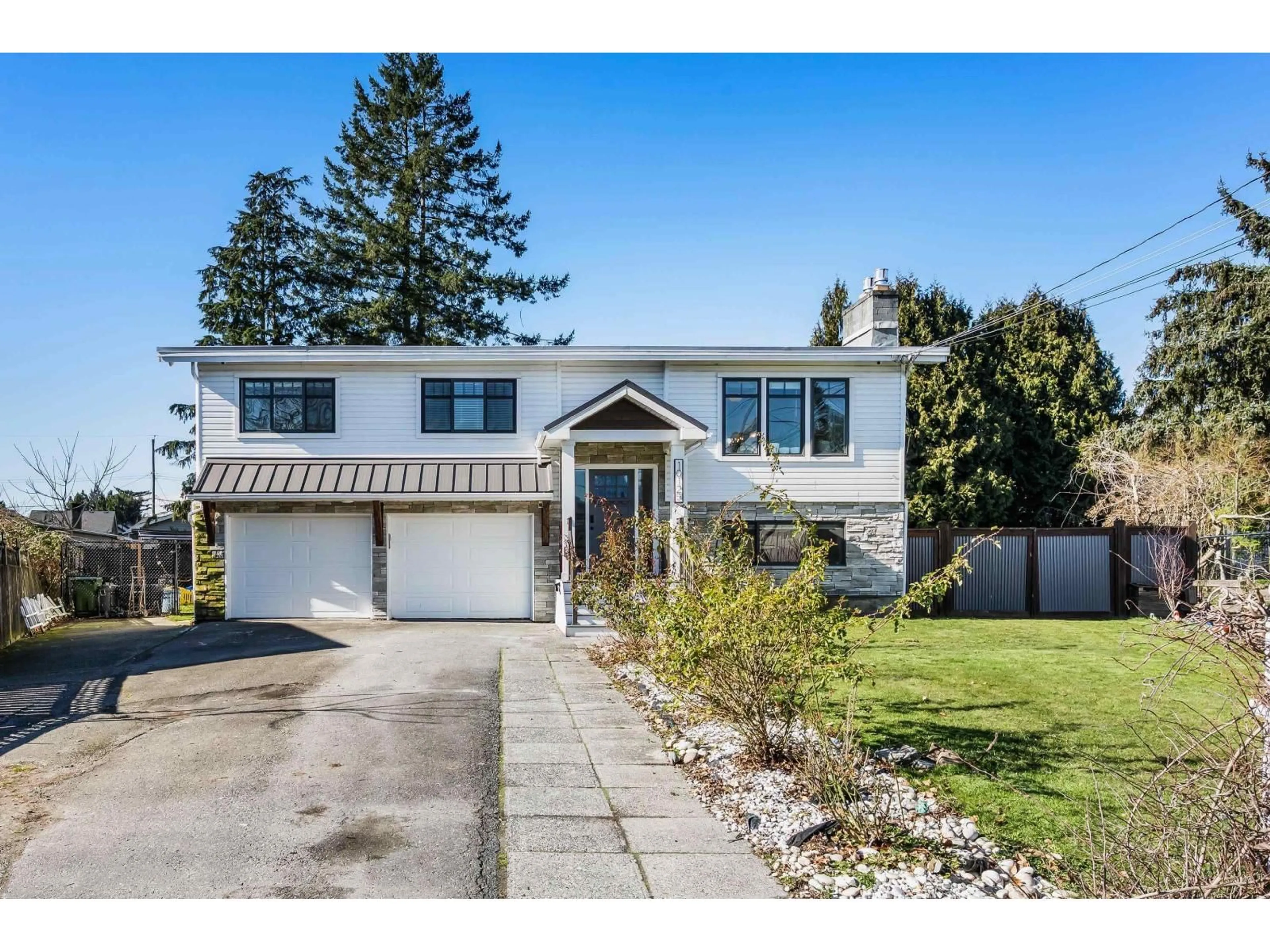 Home with vinyl exterior material, street for 10125 SHAMROCK DRIVE, Chilliwack British Columbia V2P5L3