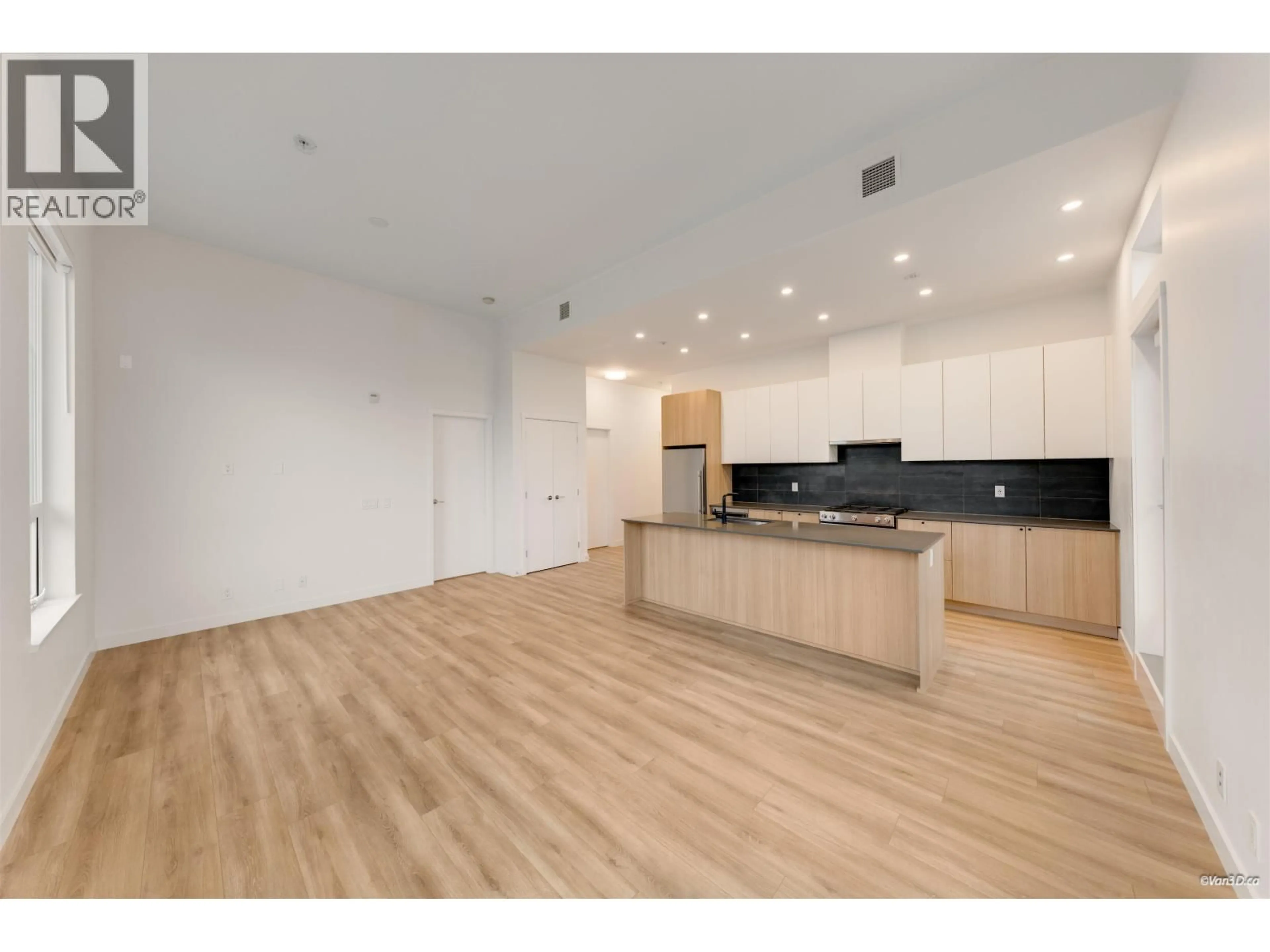 Unknown for 602 - 645 COMO LAKE AVENUE, Coquitlam British Columbia V3J0N9