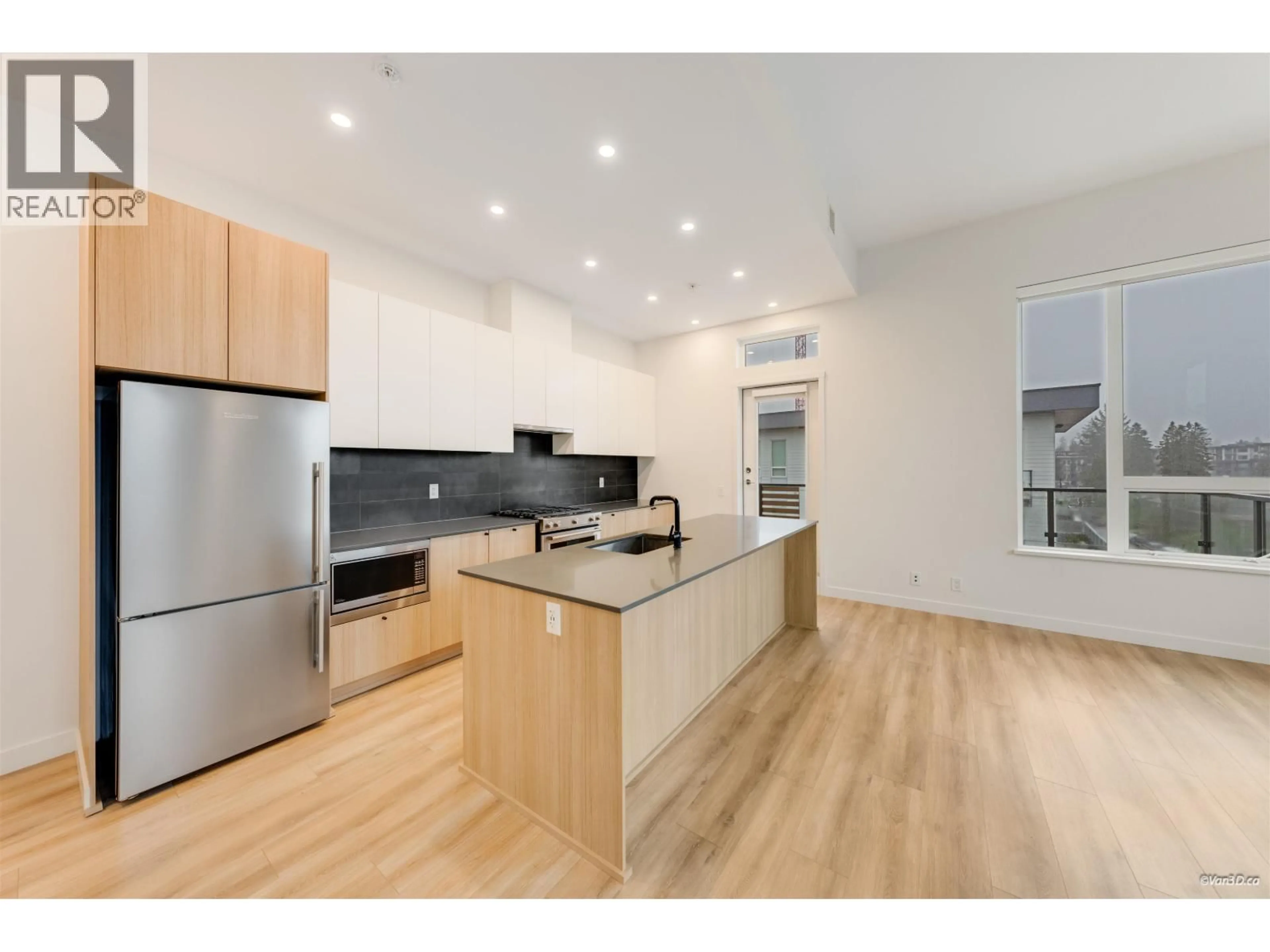 Unknown for 602 - 645 COMO LAKE AVENUE, Coquitlam British Columbia V3J0N9