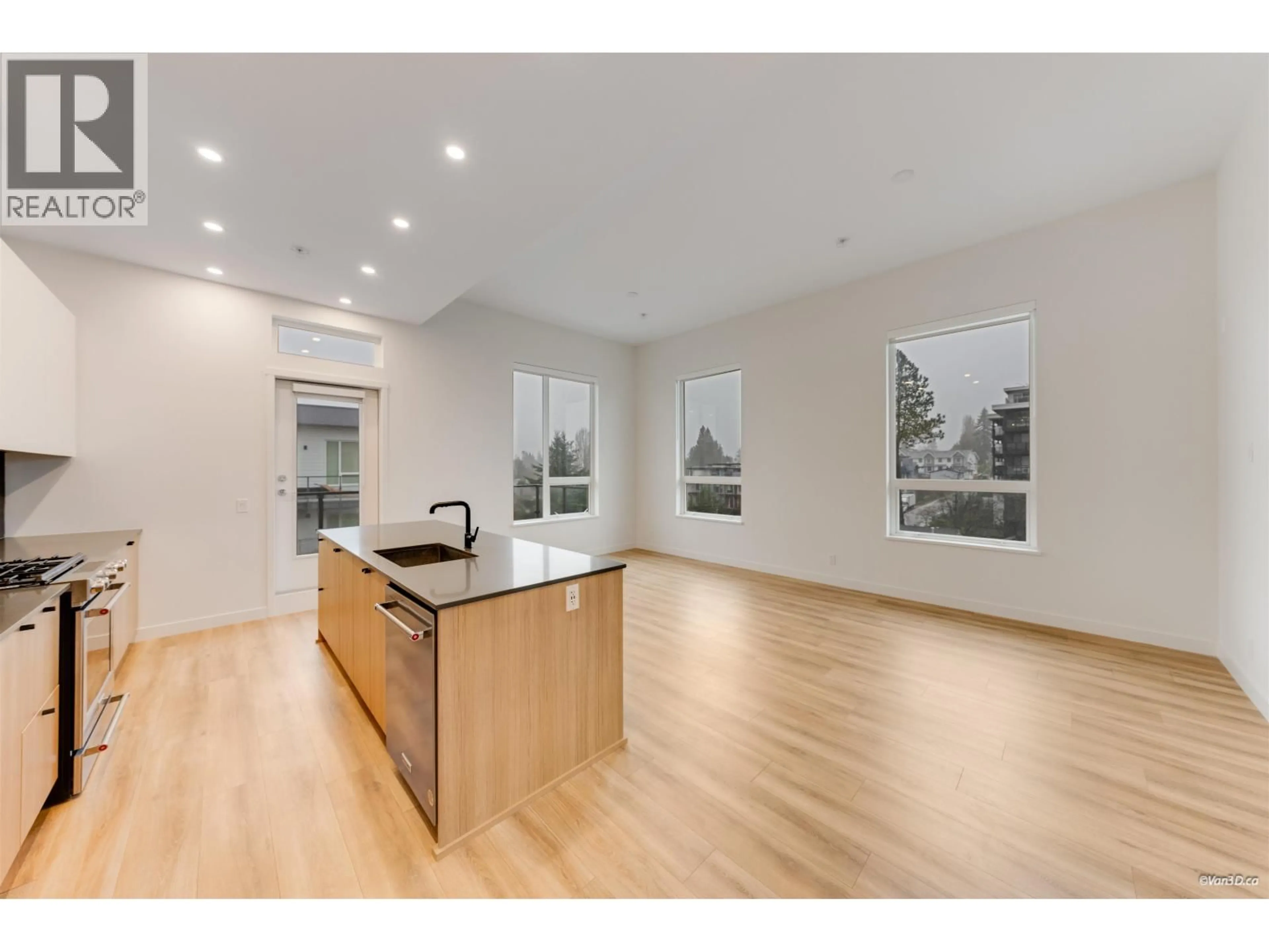 Unknown for 602 - 645 COMO LAKE AVENUE, Coquitlam British Columbia V3J0N9