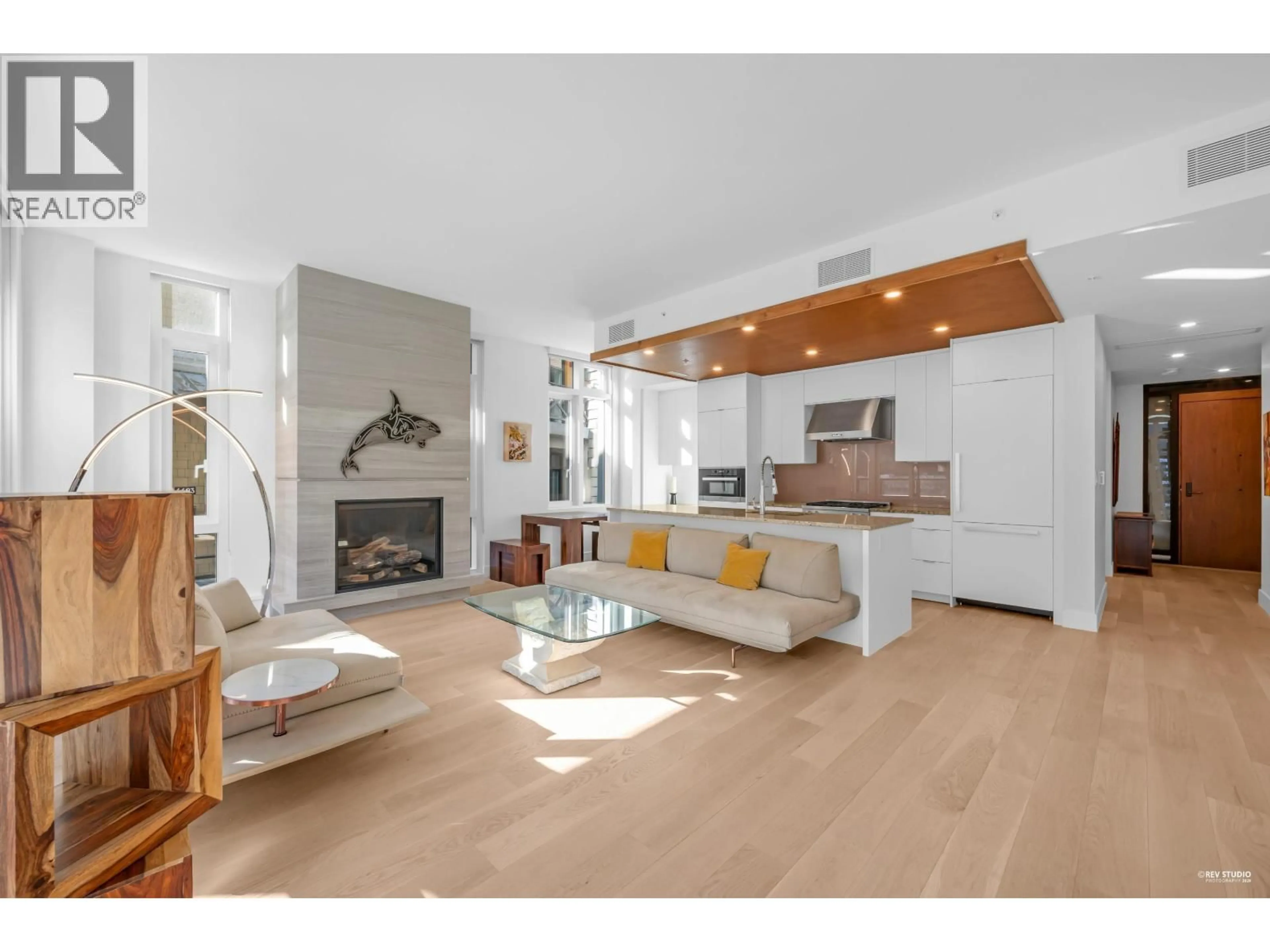 Open concept kitchen, wood/laminate floor for 203 - 6697 NELSON AVENUE, West Vancouver British Columbia V7W2B2