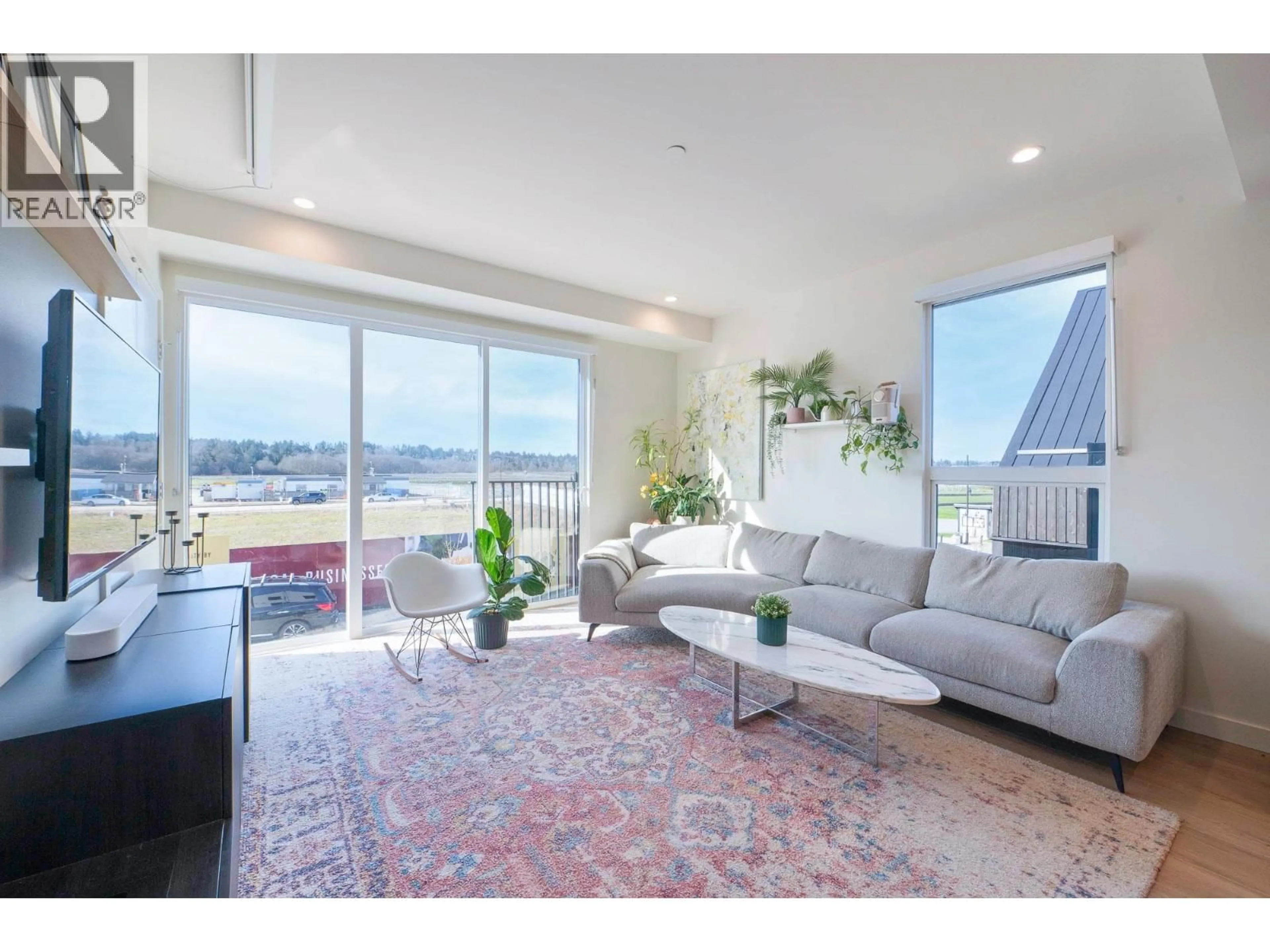 Living room with furniture, unknown for 19 - 6340 MARKET AVENUE, Delta British Columbia V4L0B1