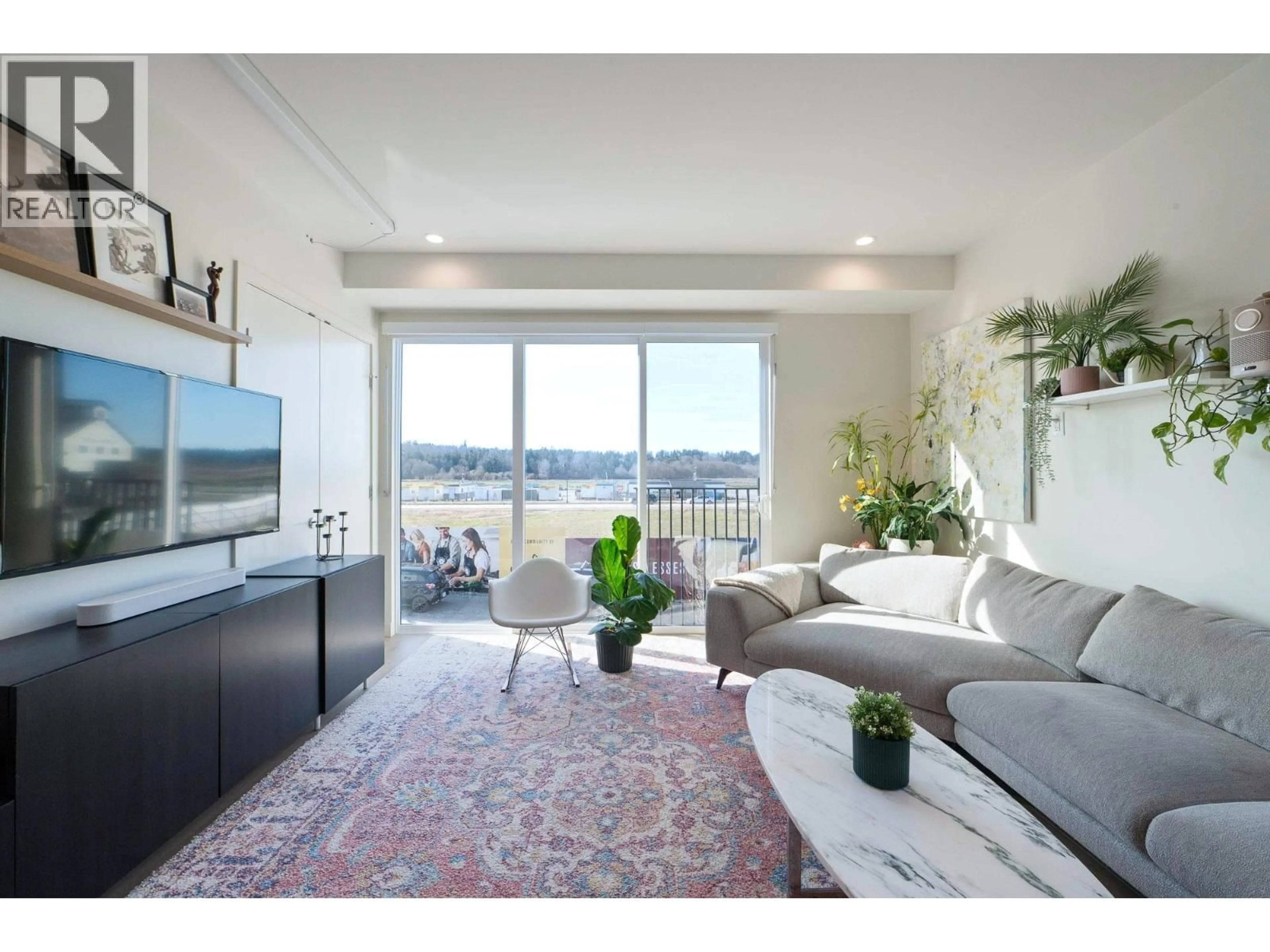 Living room with furniture, unknown for 19 - 6340 MARKET AVENUE, Delta British Columbia V4L0B1