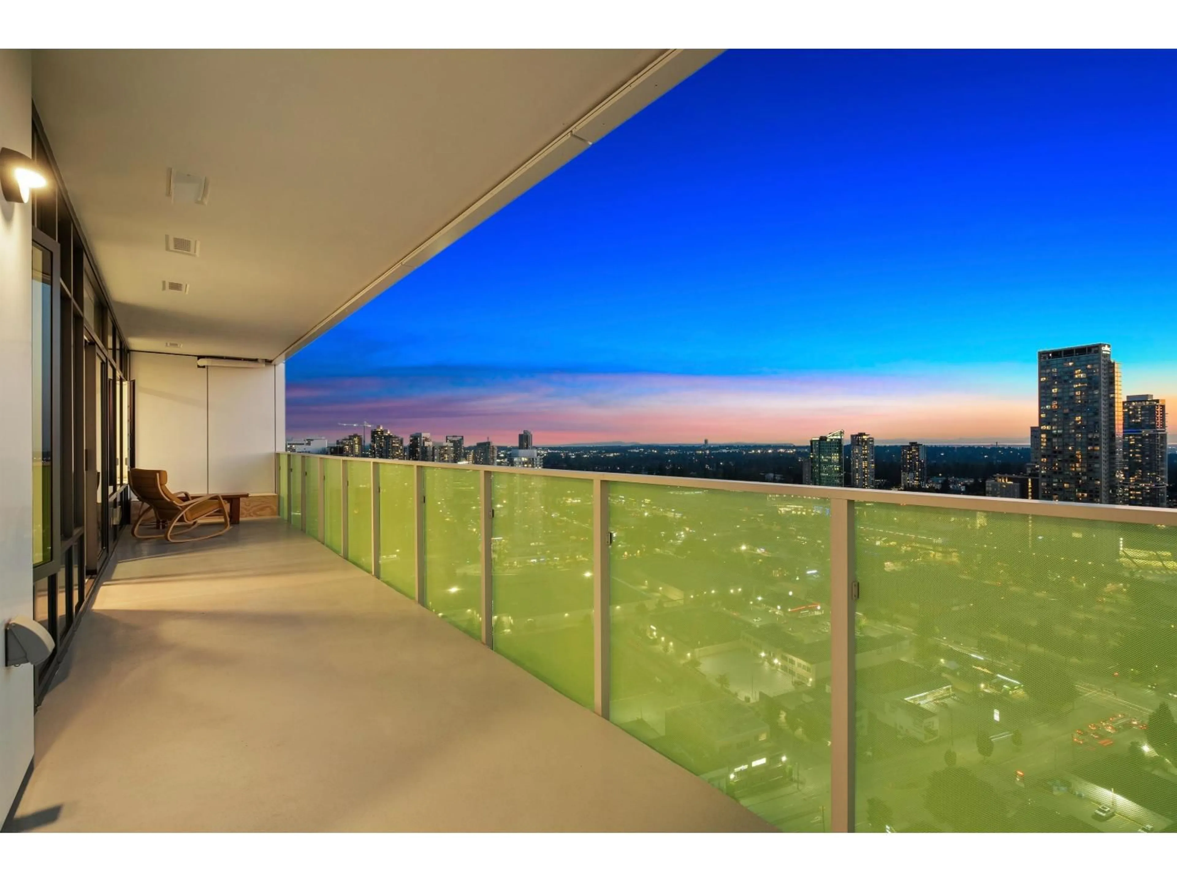 Unknown for 3102 - 10428 WHALLEY BOULEVARD, Surrey British Columbia V3T0W2