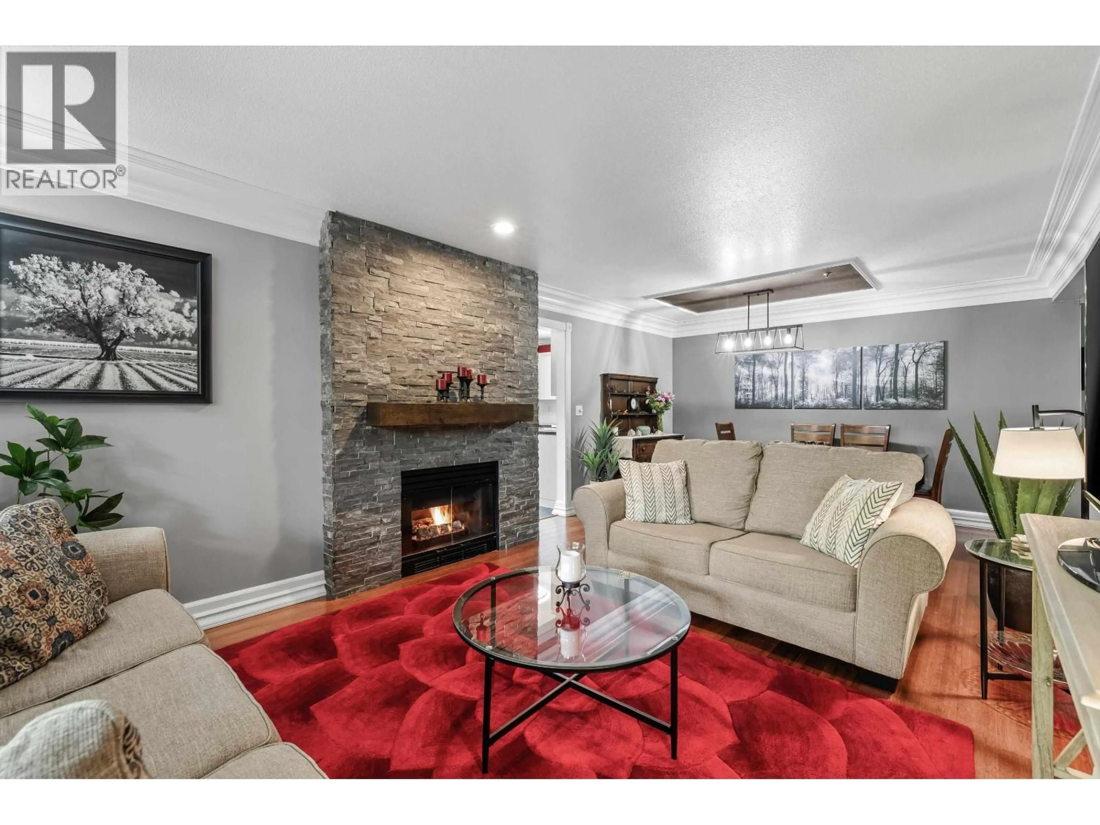 Living room with furniture, unknown for 106 - 19121 FORD ROAD, Pitt Meadows British Columbia V3Y2N2