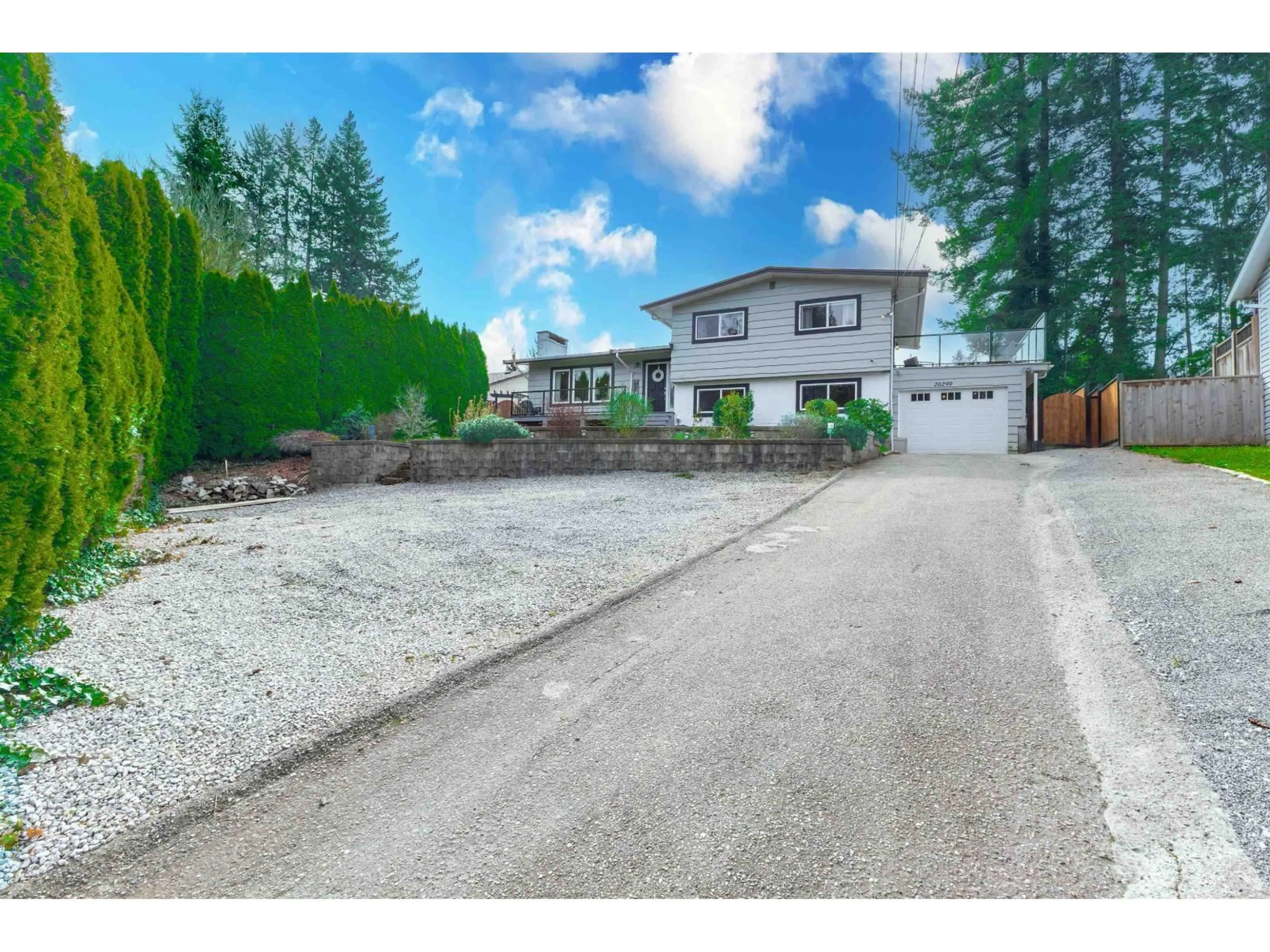 A pic from outside/outdoor area/front of a property/back of a property/a pic from drone, street for 20290 GRADE CRESCENT, Langley British Columbia V3A4J6