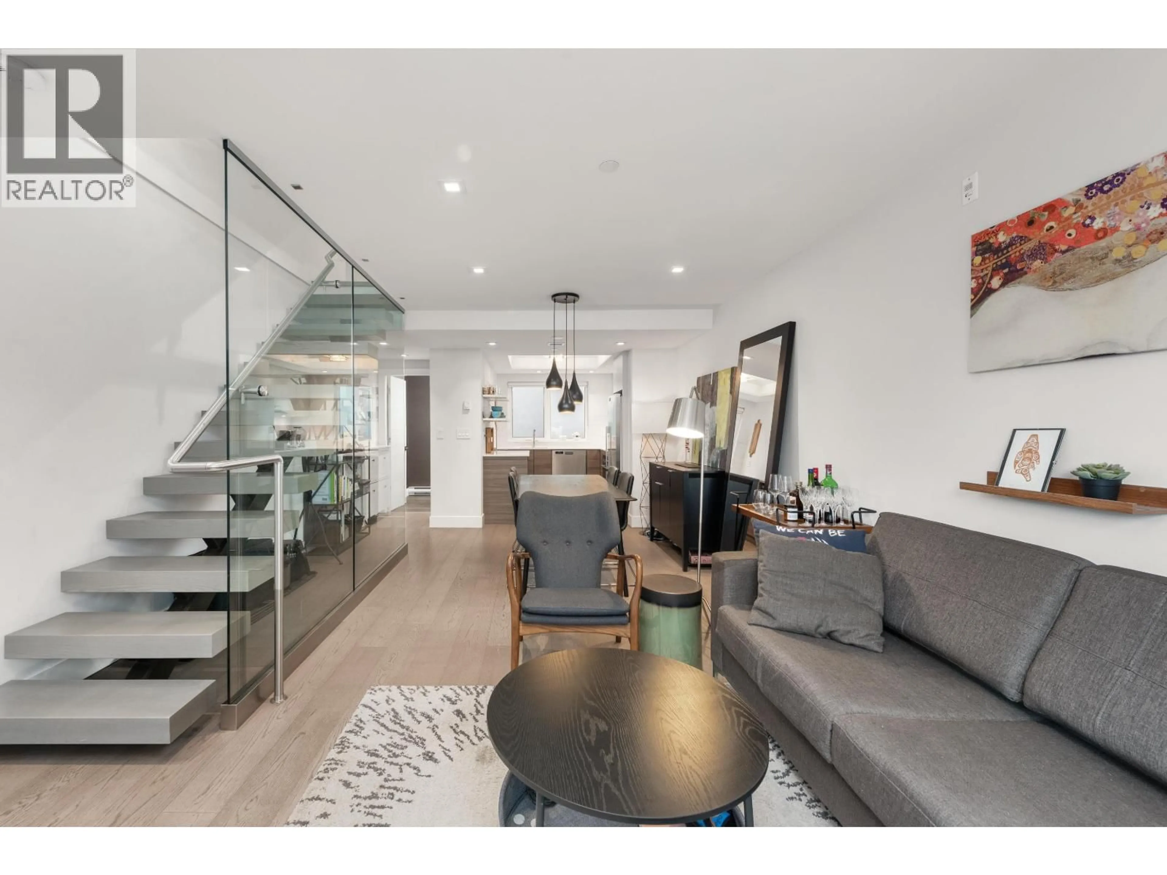 Unknown for 147 ST. PATRICKS AVENUE, North Vancouver British Columbia V7L0E7